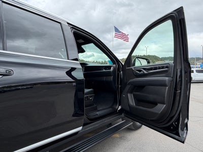2023 GMC Yukon Base
