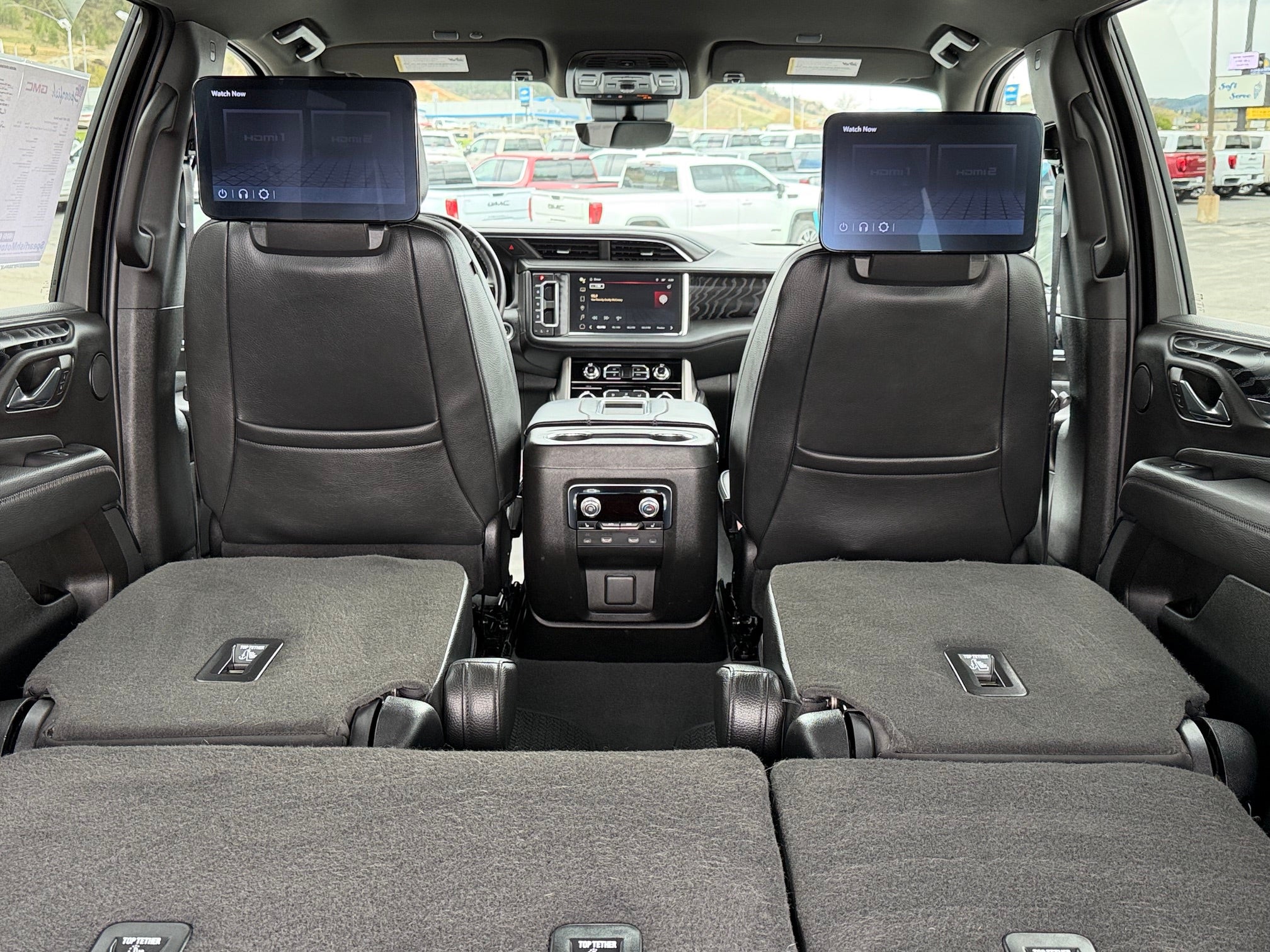 2023 GMC Yukon Base