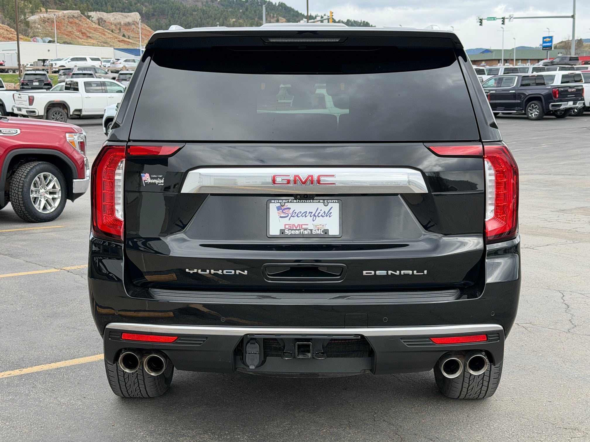 2023 GMC Yukon Base
