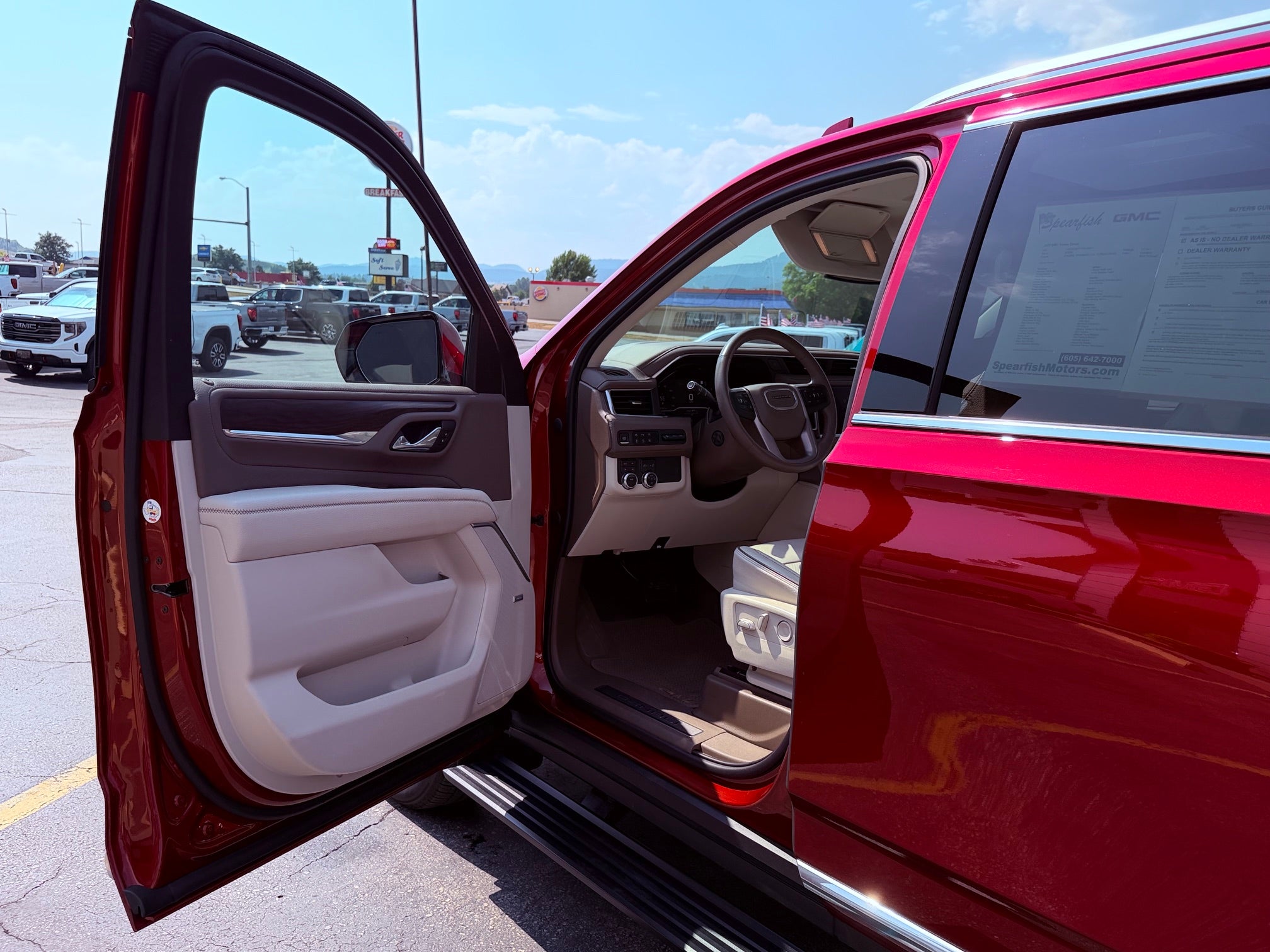 2023 GMC Yukon Base