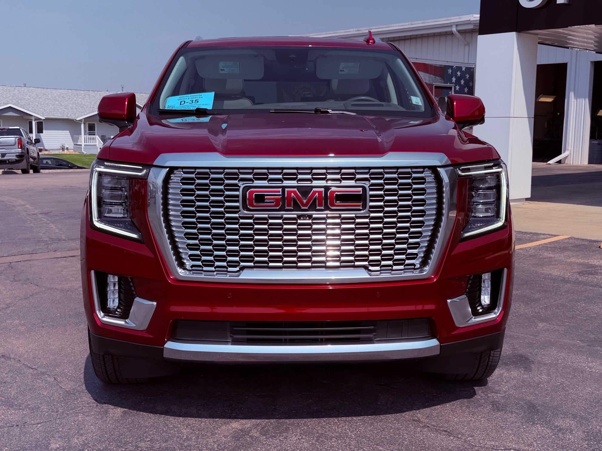 2023 GMC Yukon Base