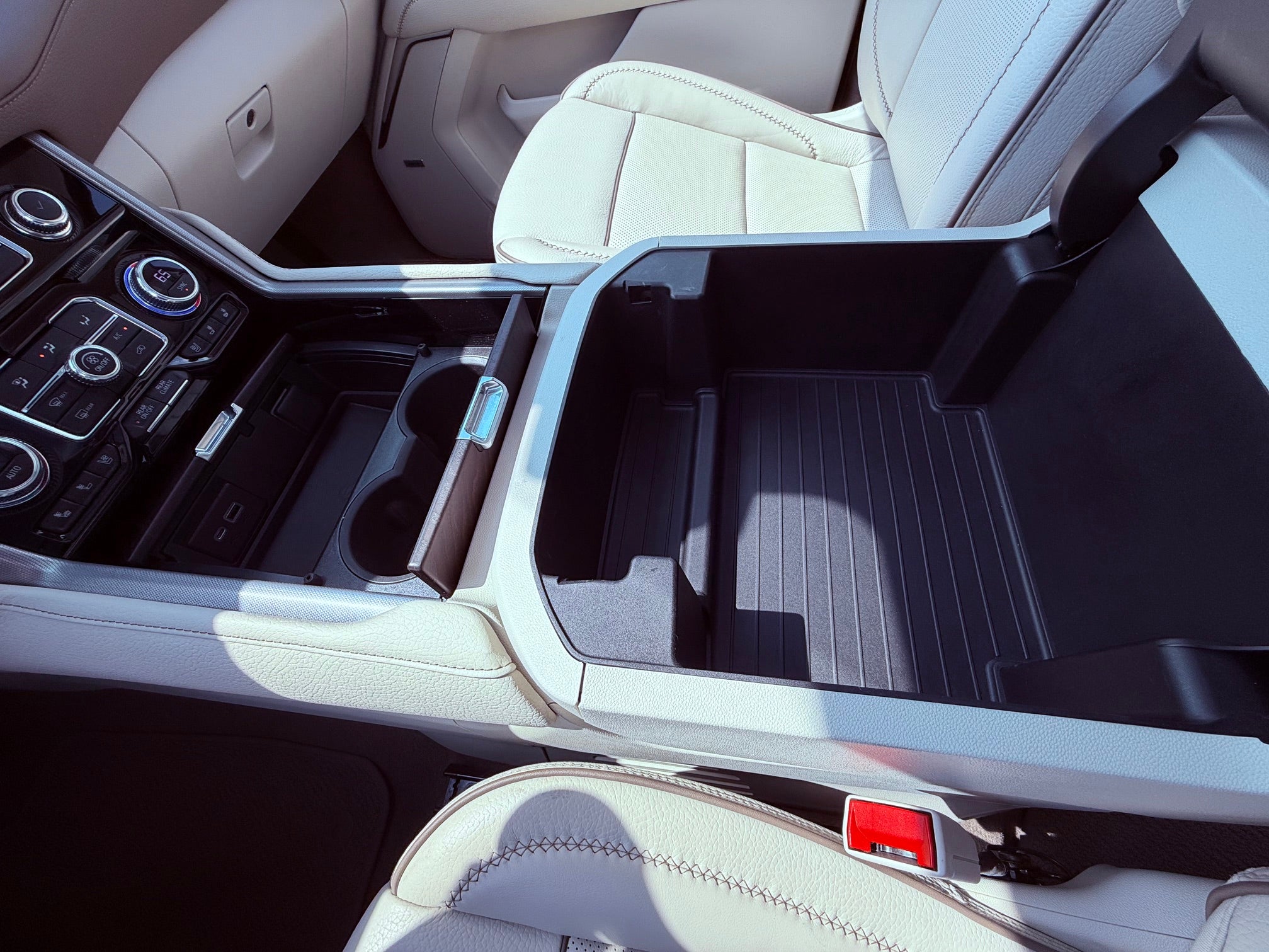 2023 GMC Yukon Base