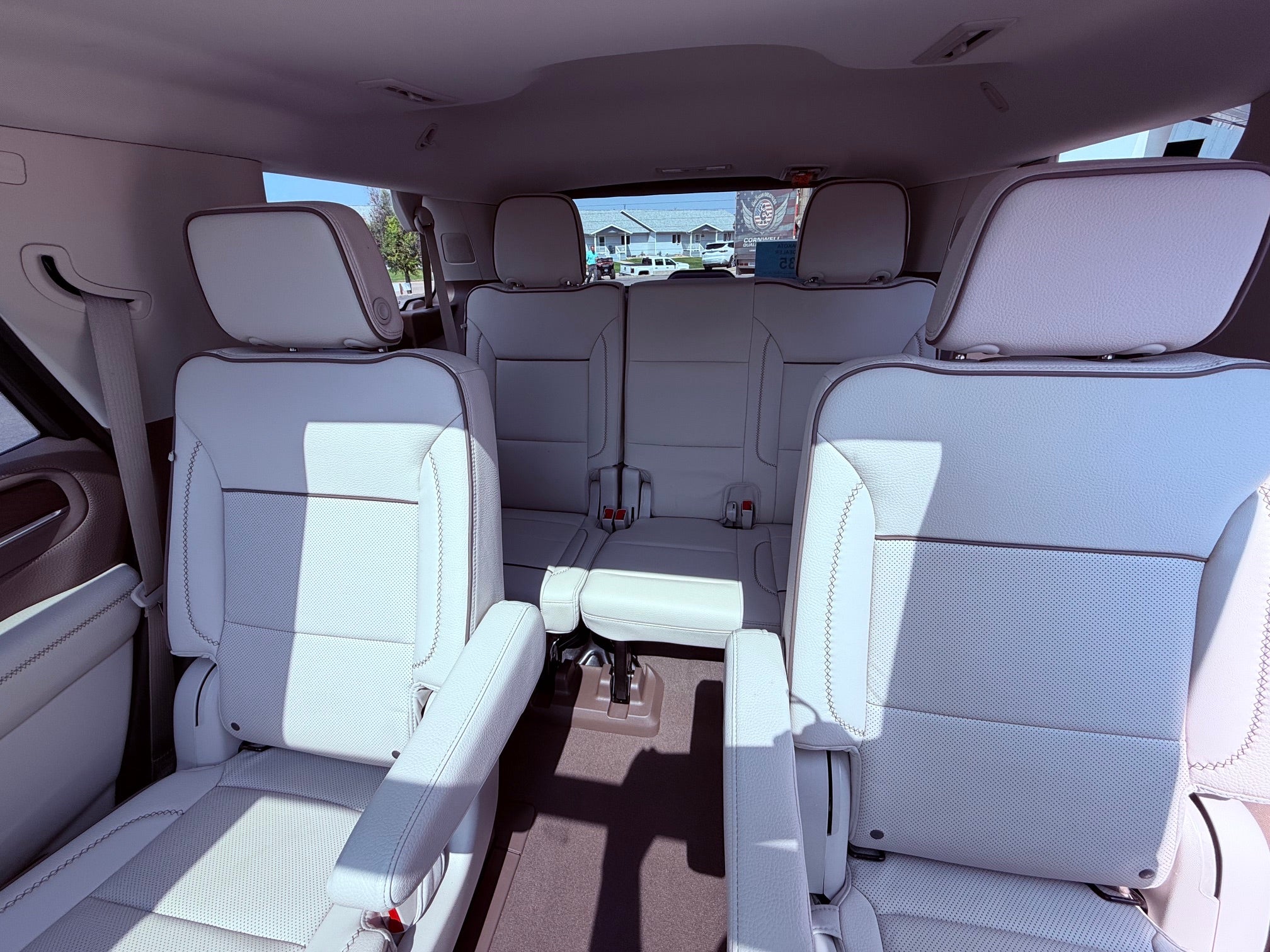 2023 GMC Yukon Base