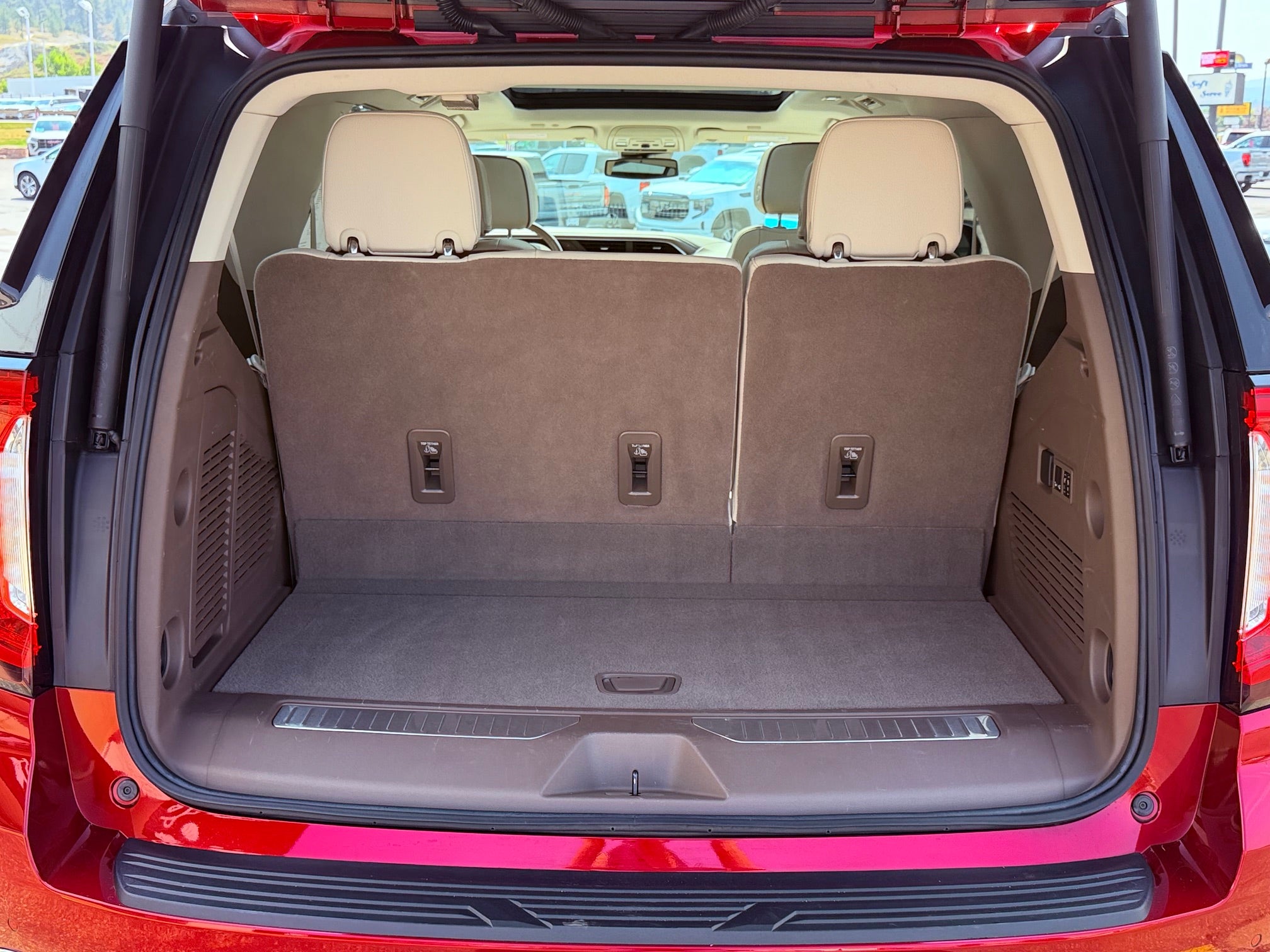 2023 GMC Yukon Base