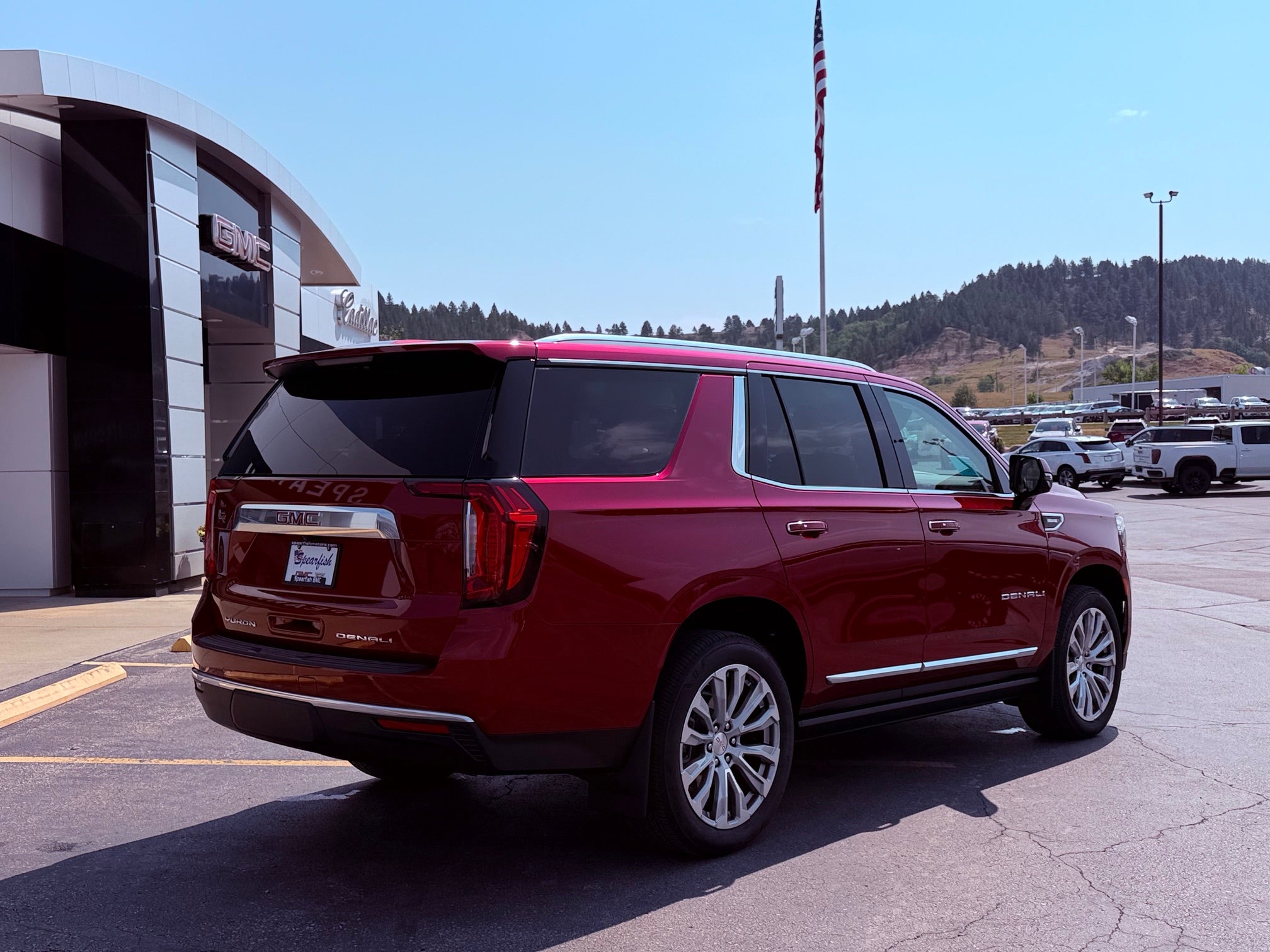 2023 GMC Yukon Base