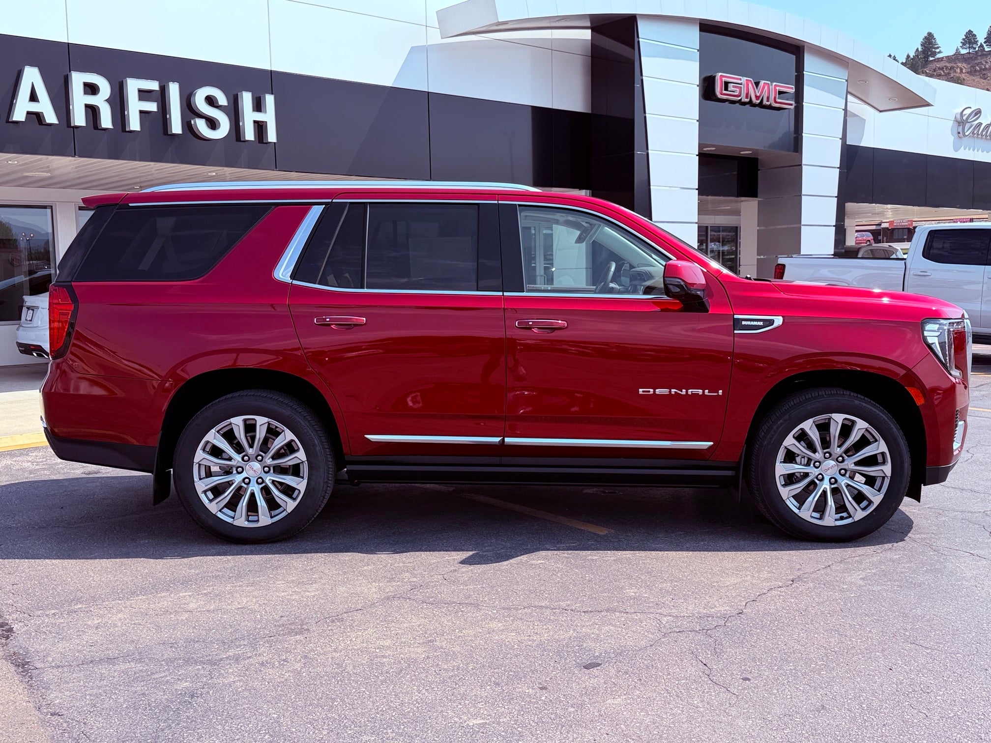 2023 GMC Yukon Base