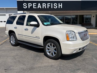 2011 GMC Yukon Base
