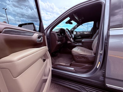 2022 GMC Yukon XL Base