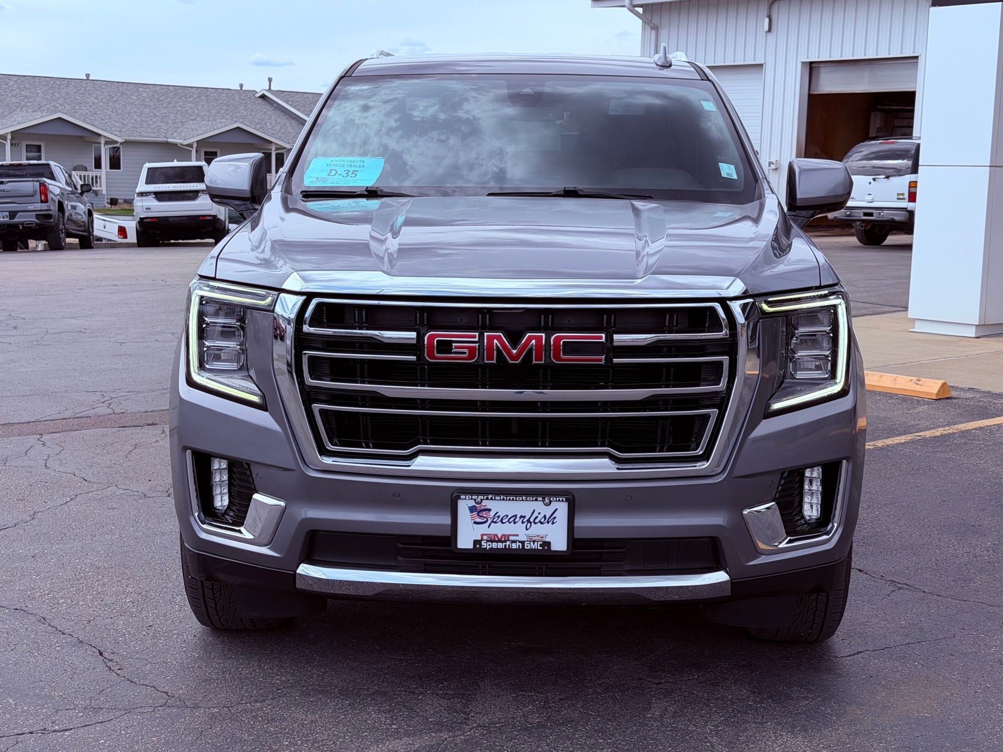 2022 GMC Yukon XL Base