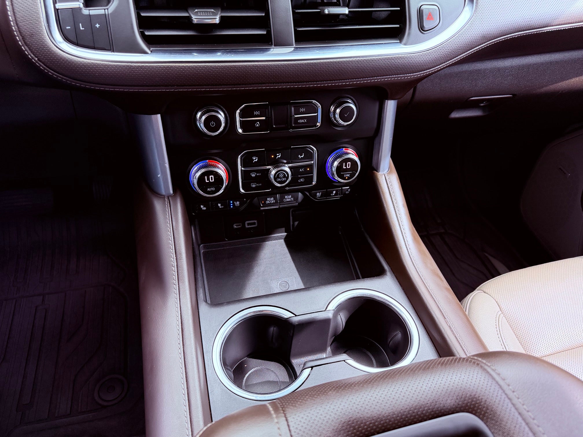 2022 GMC Yukon XL Base
