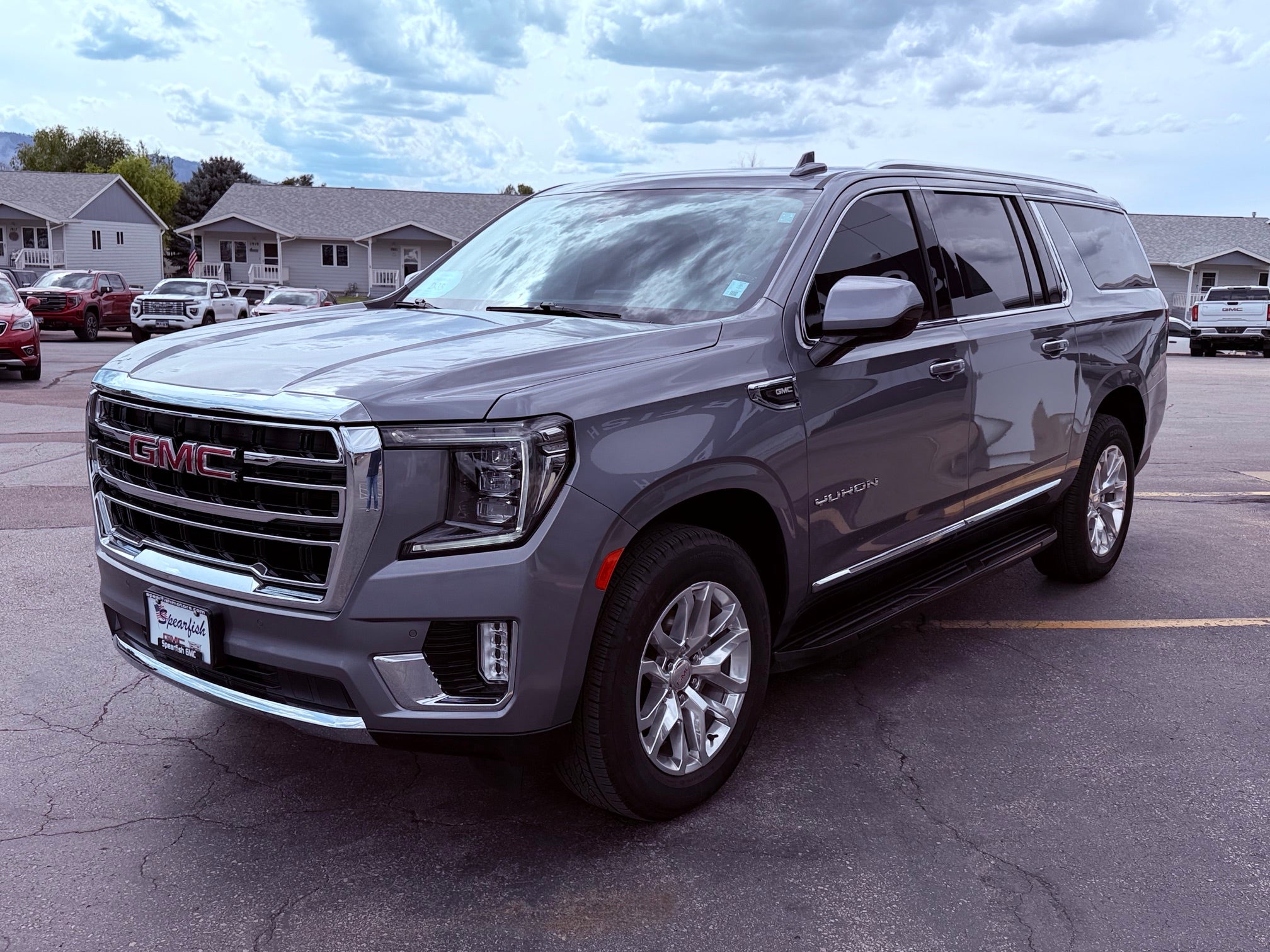 2022 GMC Yukon XL Base