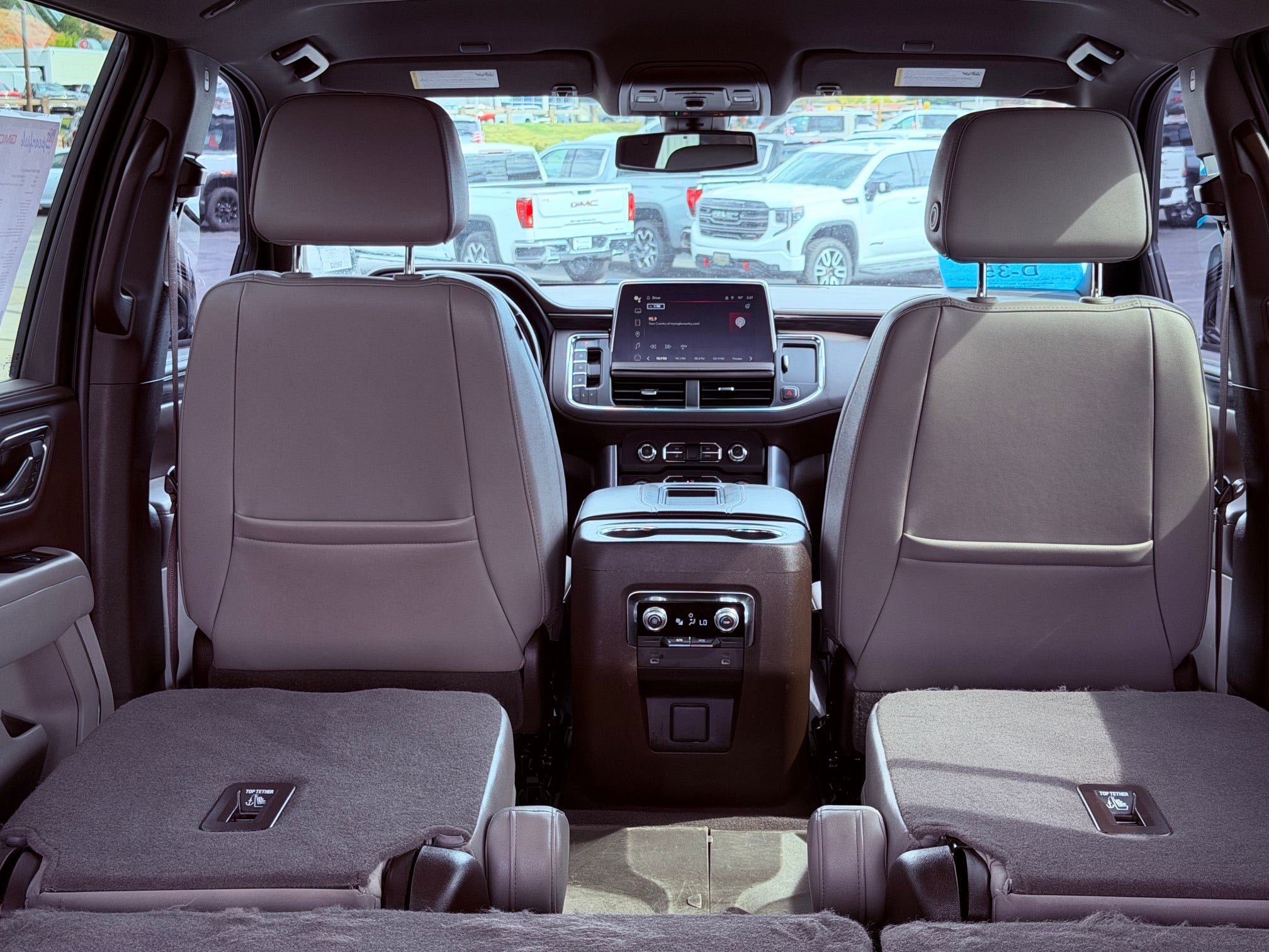 2022 GMC Yukon XL Base
