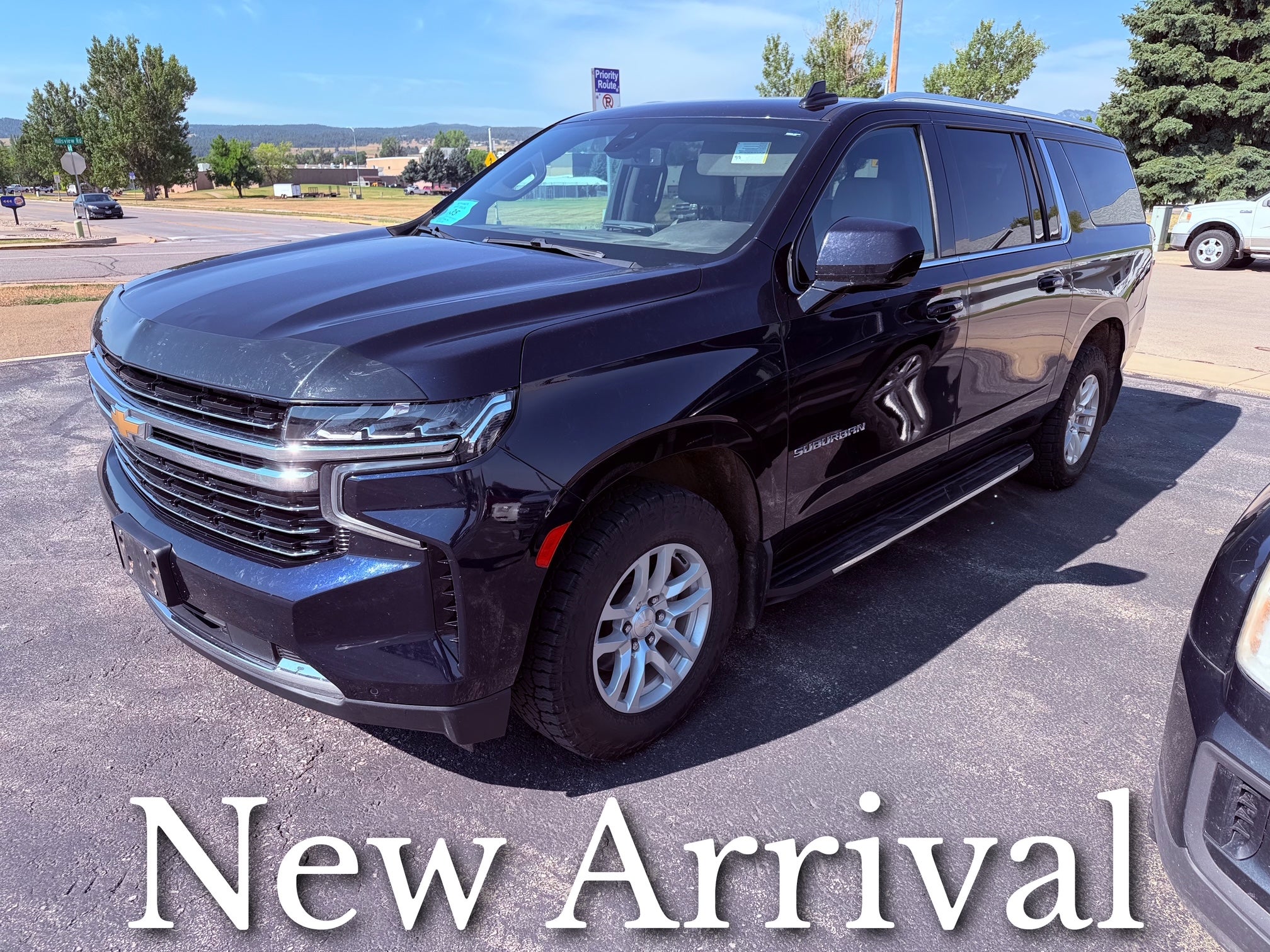 2022 Chevrolet Suburban Base