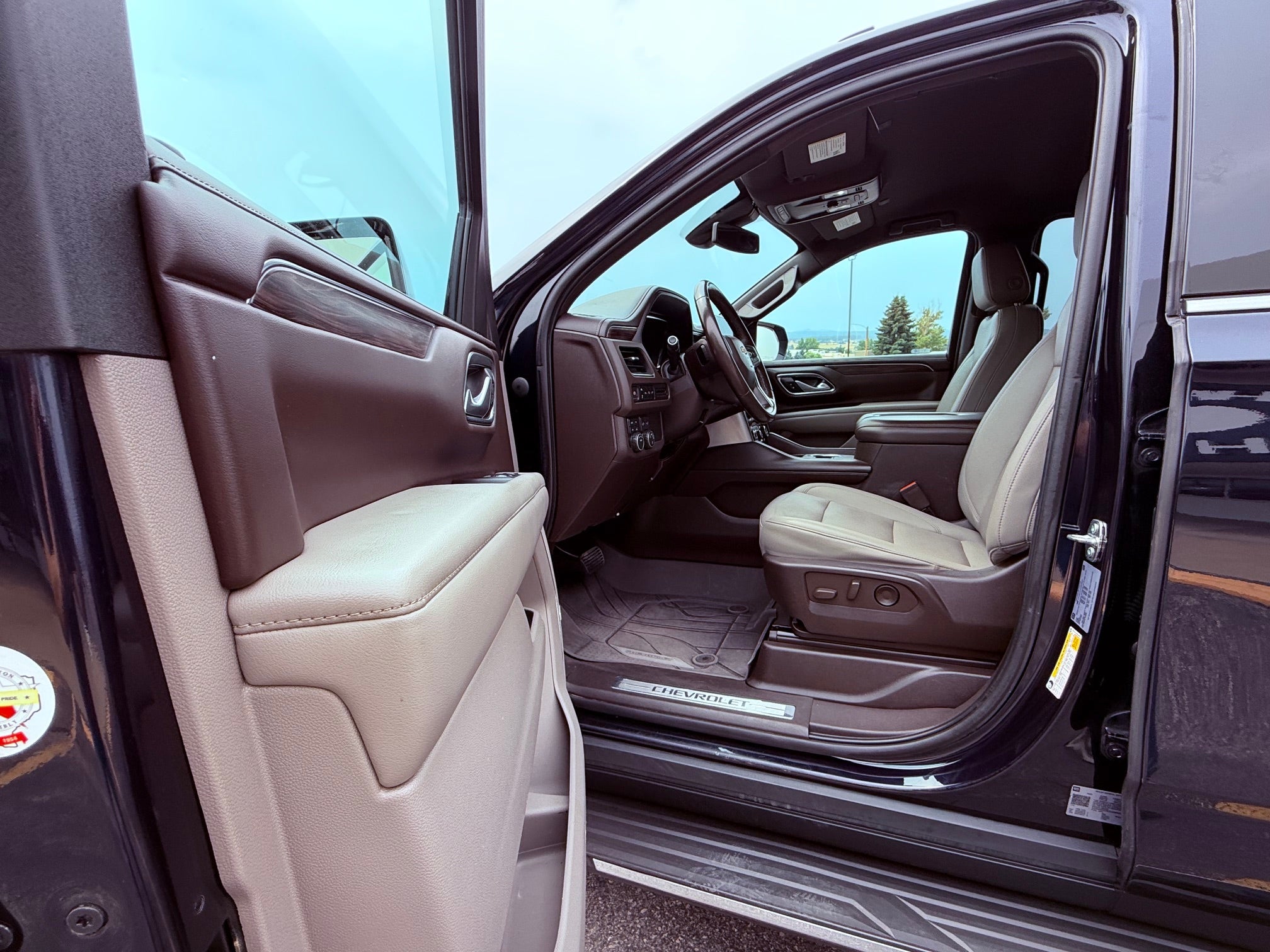 2022 Chevrolet Suburban Base