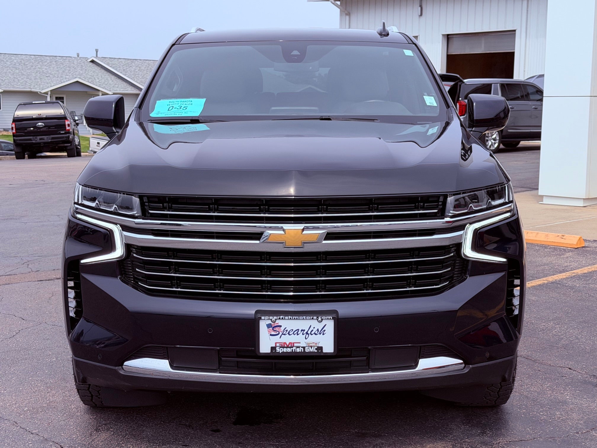 2022 Chevrolet Suburban Base