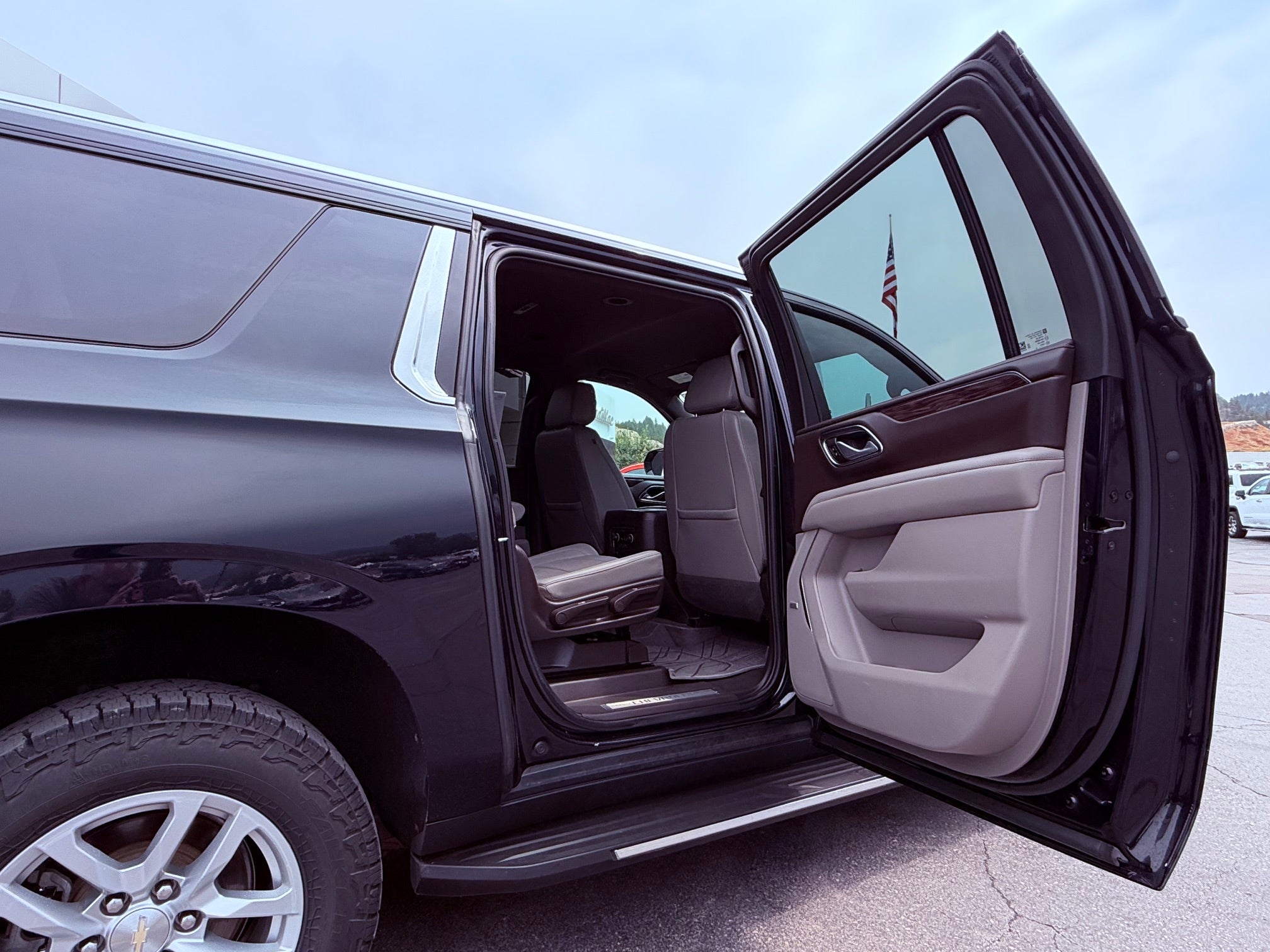 2022 Chevrolet Suburban Base
