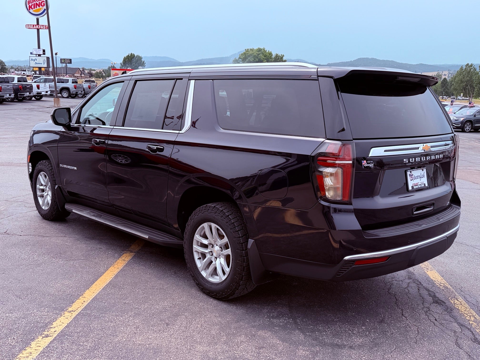 2022 Chevrolet Suburban Base