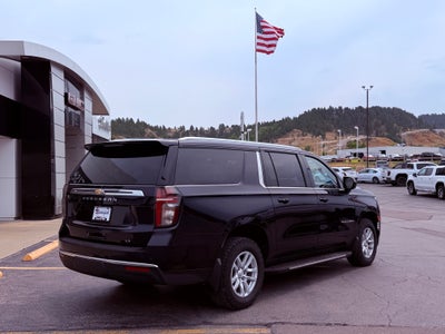 2022 Chevrolet Suburban Base