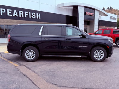 2022 Chevrolet Suburban Base