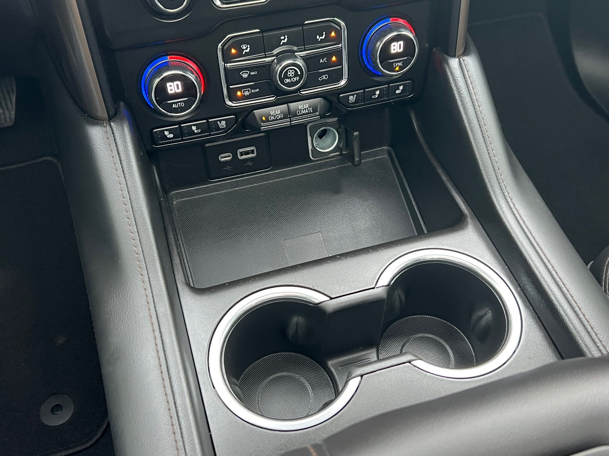 2021 Chevrolet Suburban Base