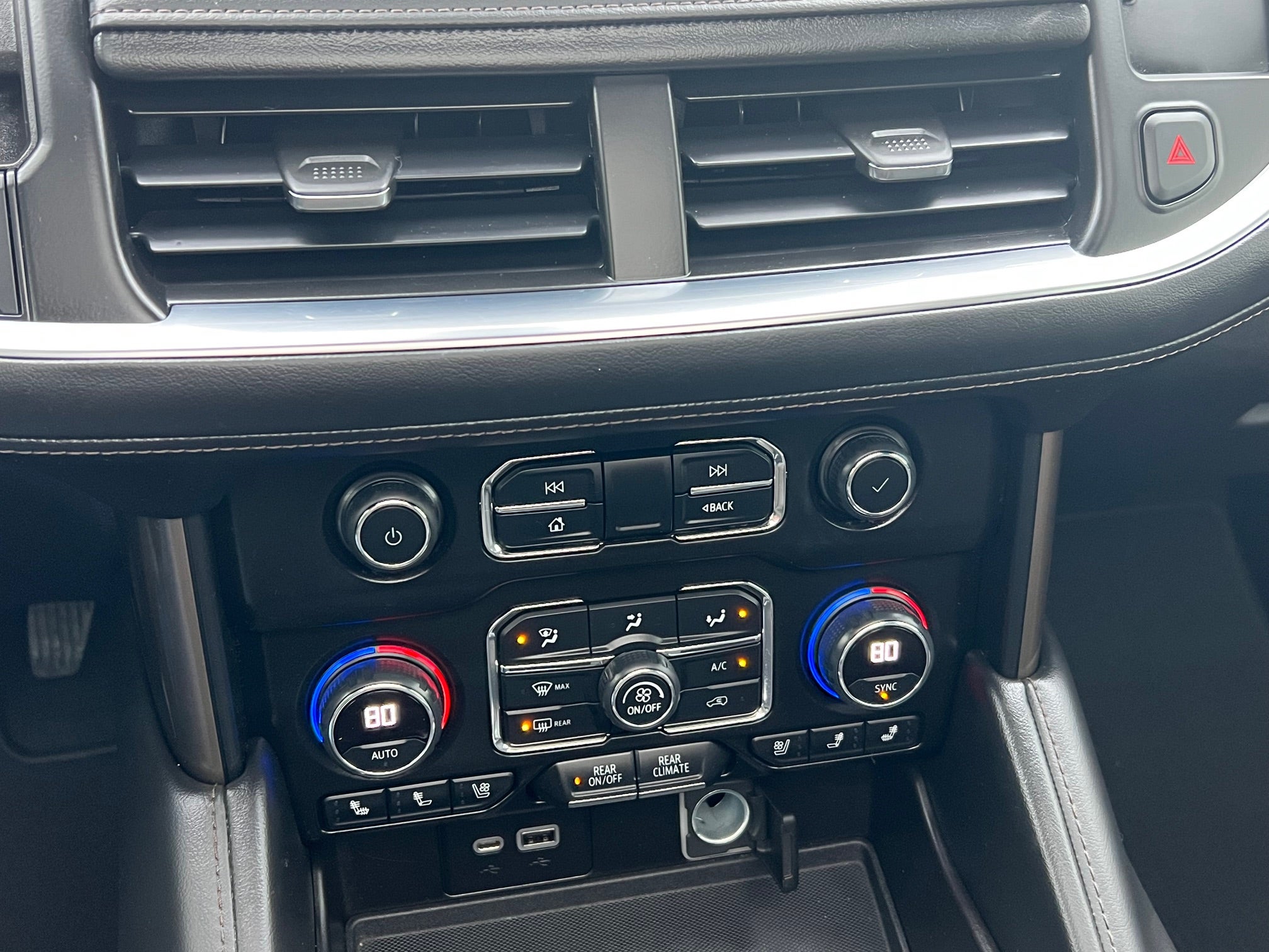 2021 Chevrolet Suburban Base