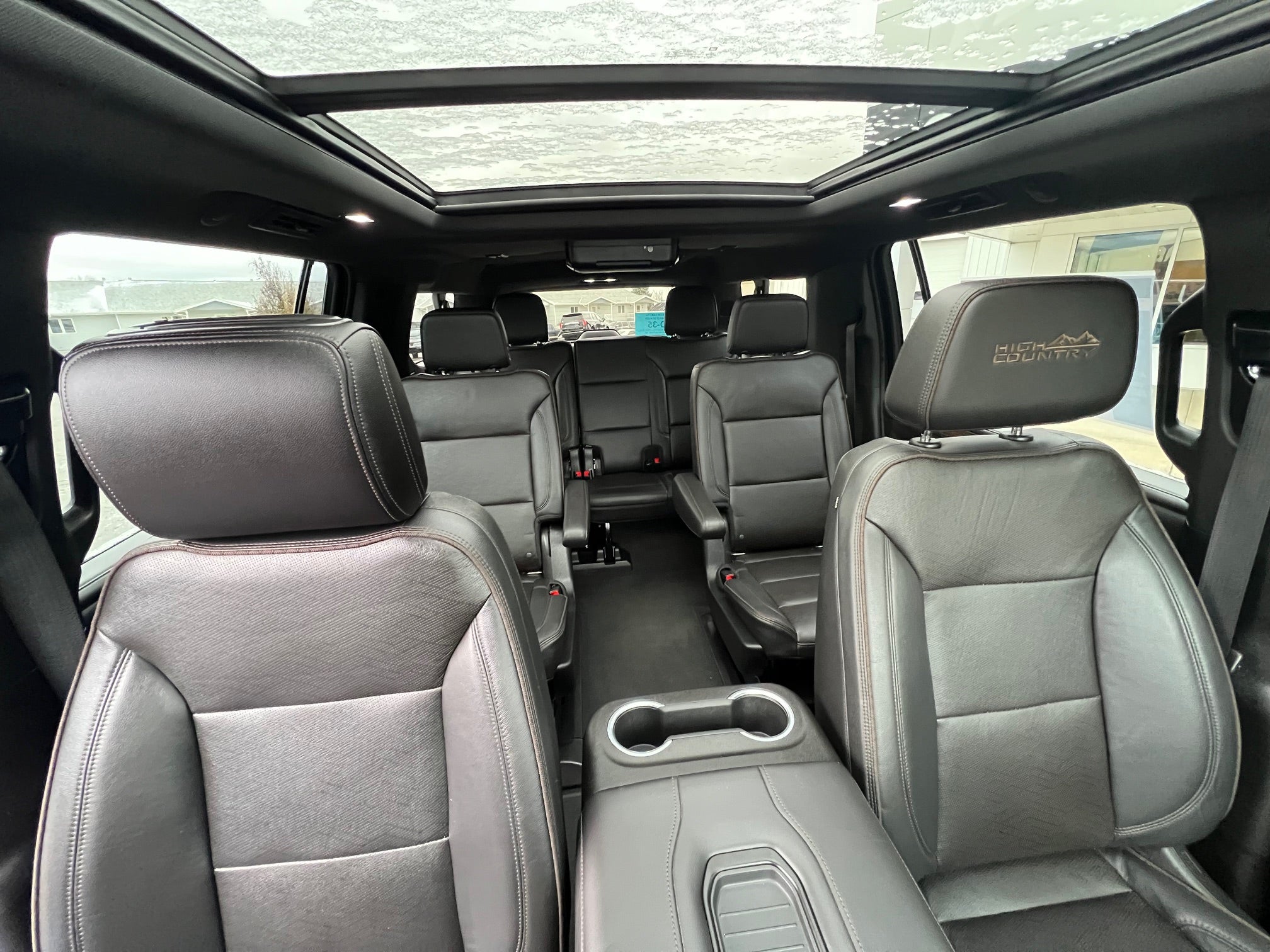 2021 Chevrolet Suburban Base