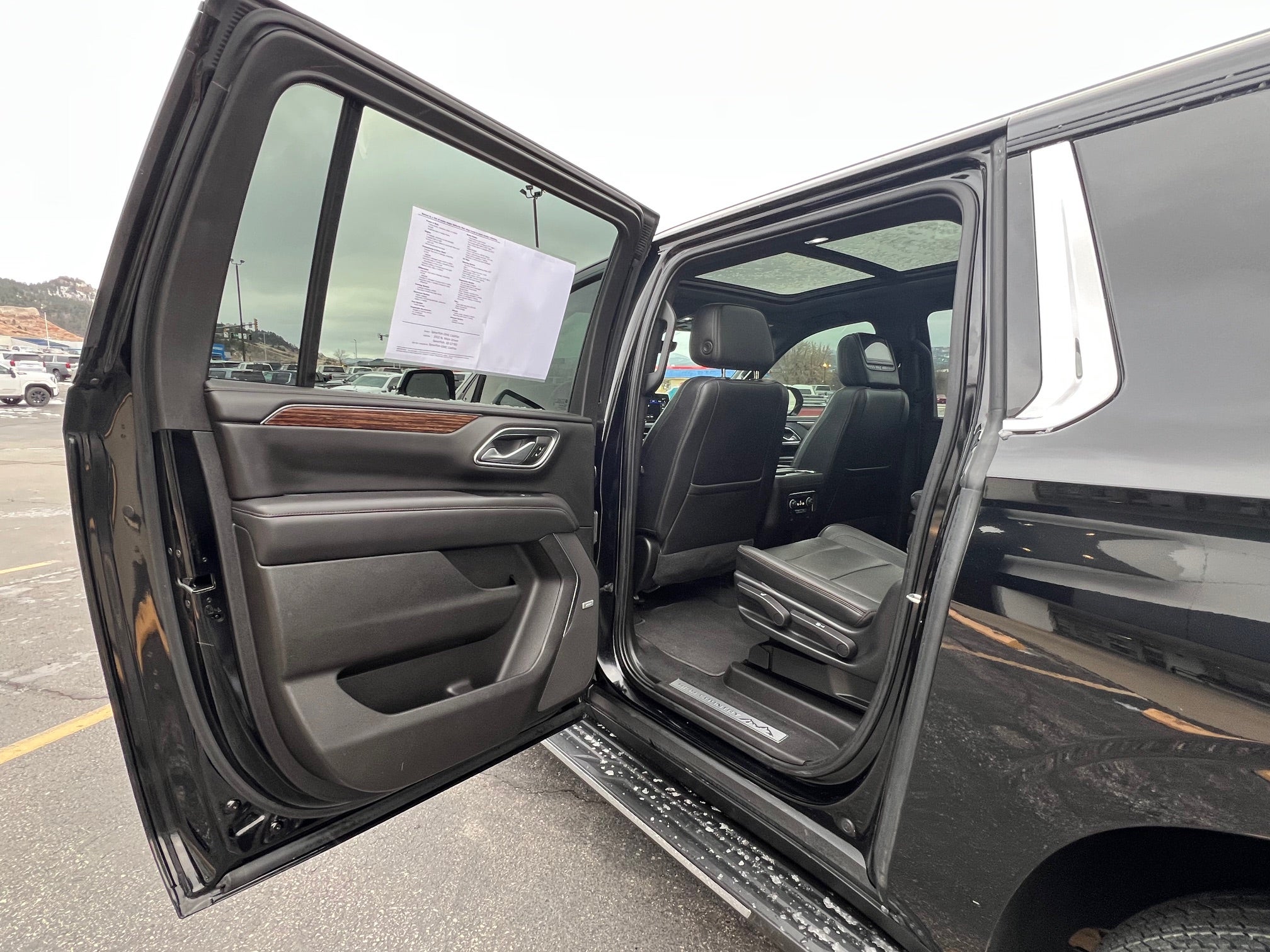 2021 Chevrolet Suburban Base