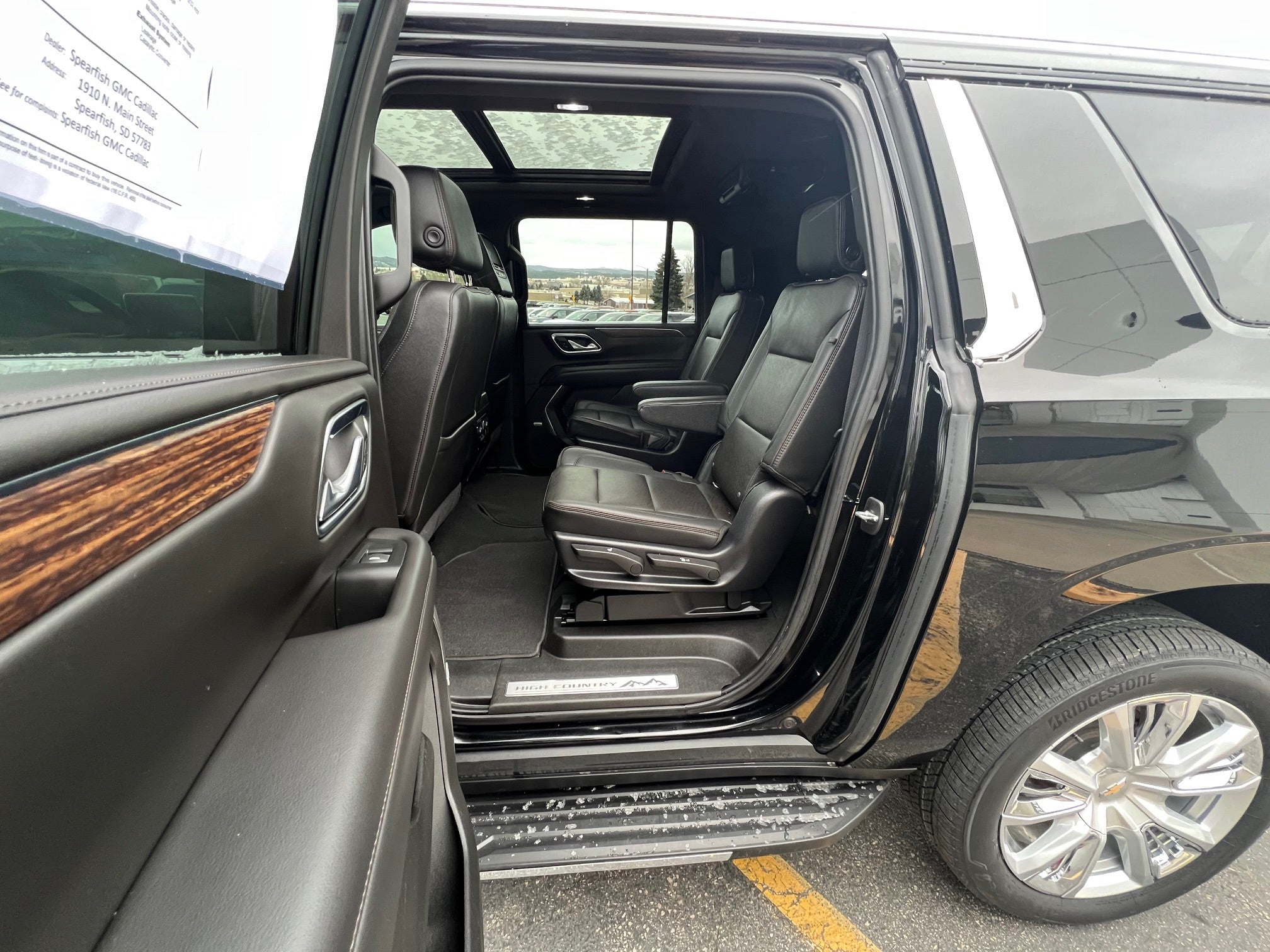 2021 Chevrolet Suburban Base