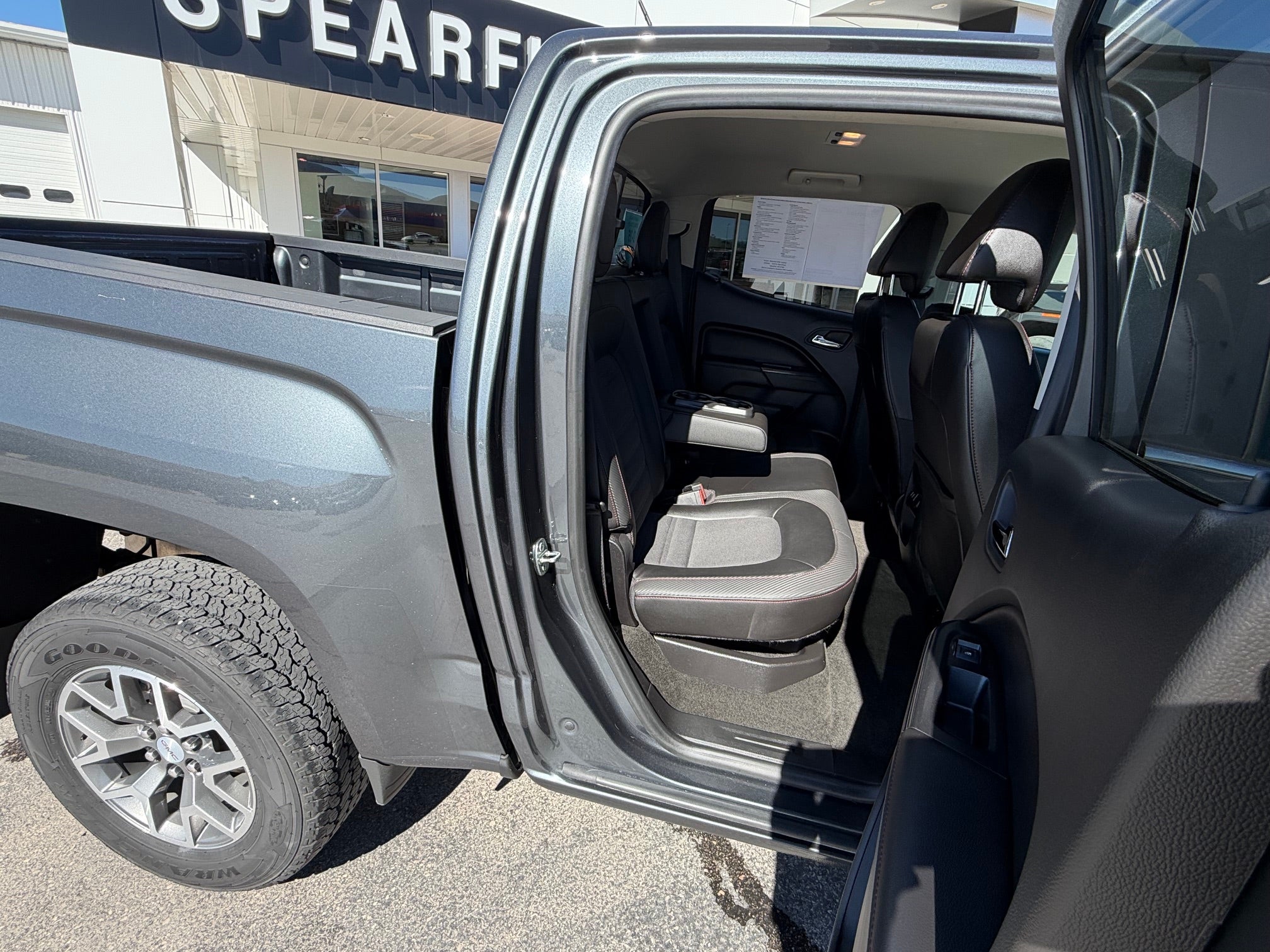 2016 GMC Canyon Base