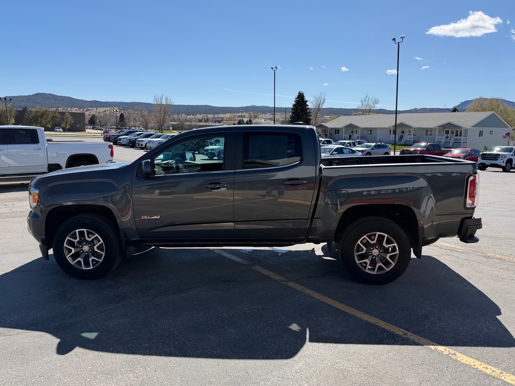 2016 GMC Canyon Base
