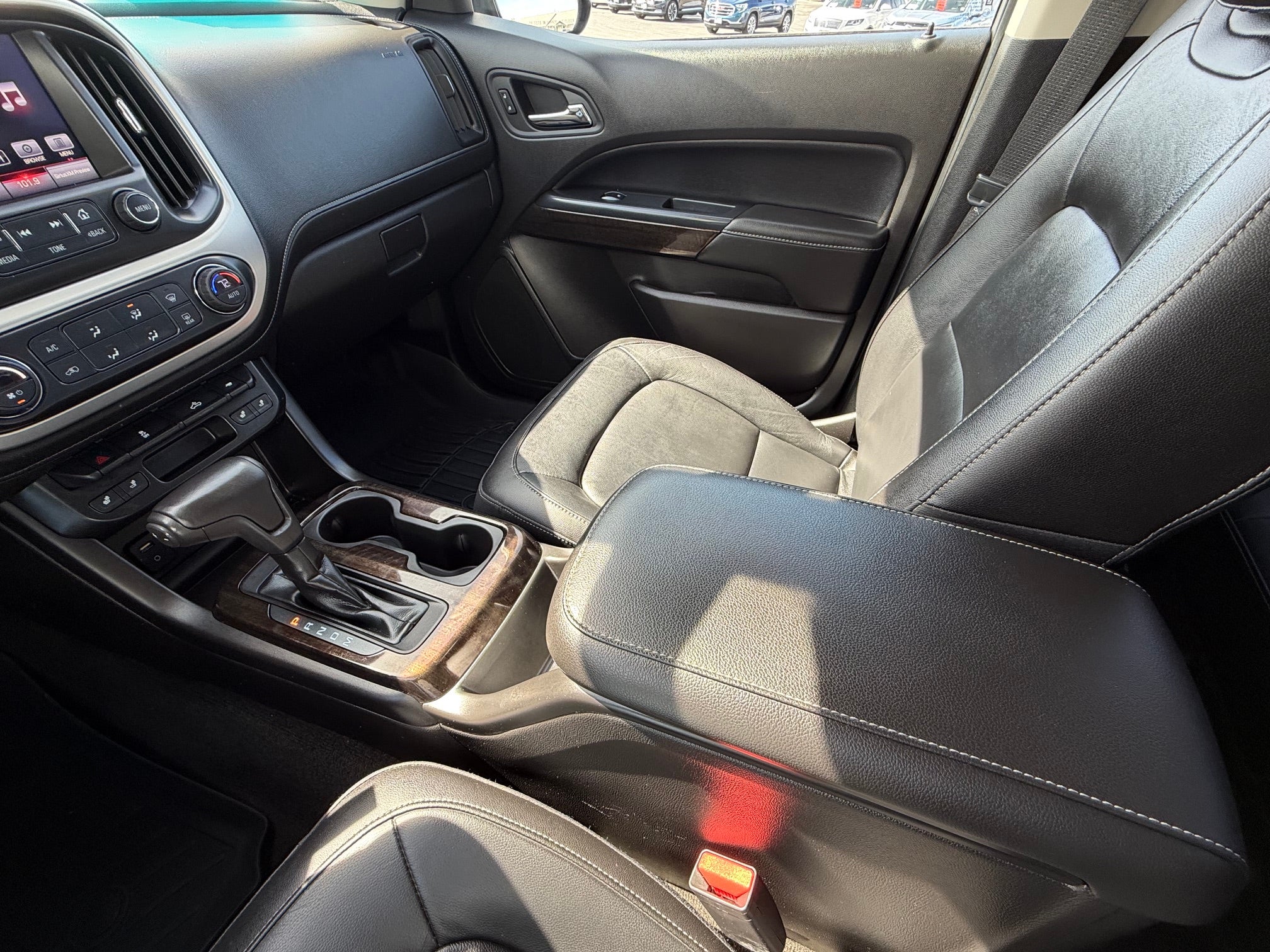 2016 GMC Canyon Base