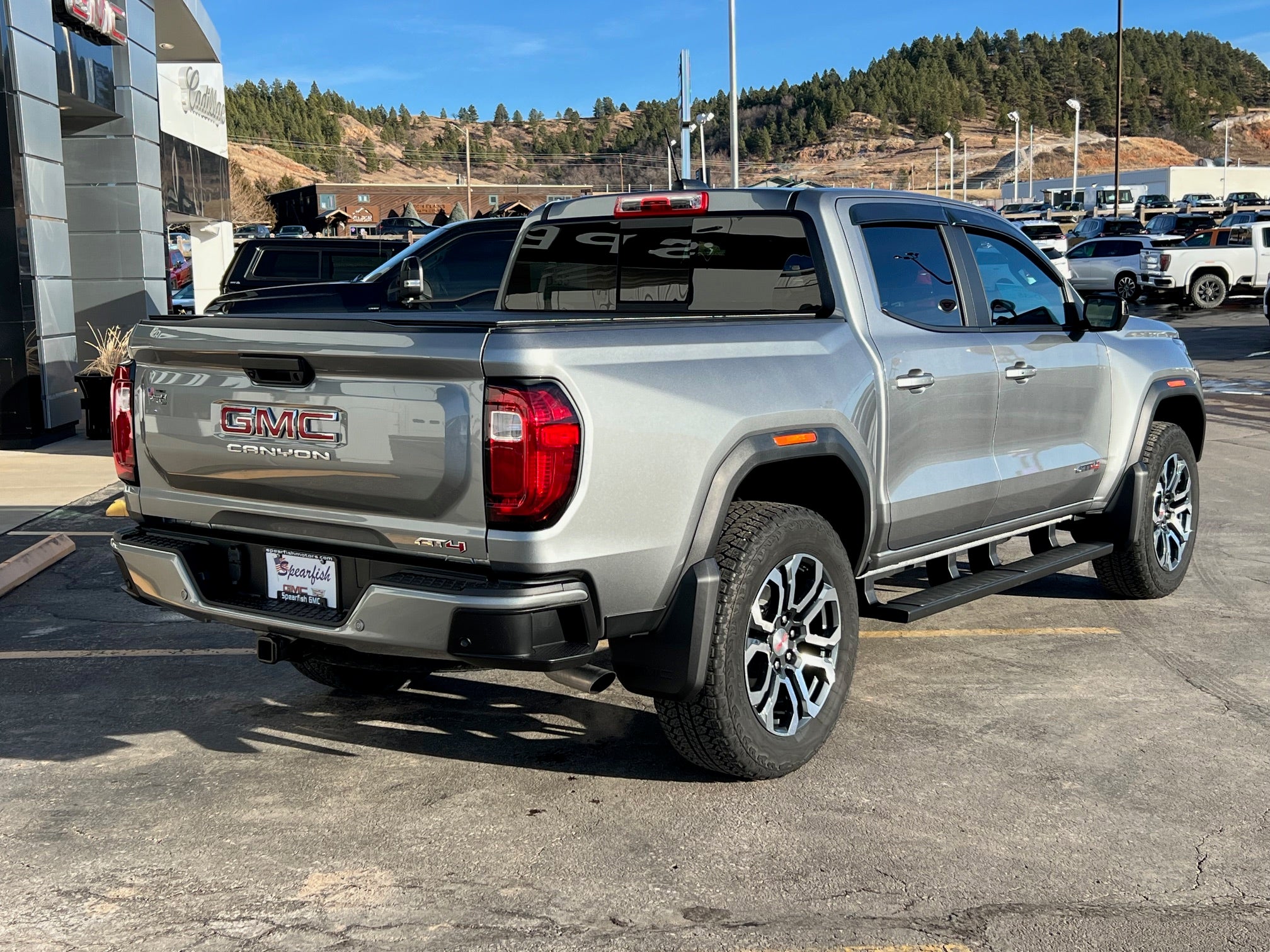 2024 GMC Canyon Base