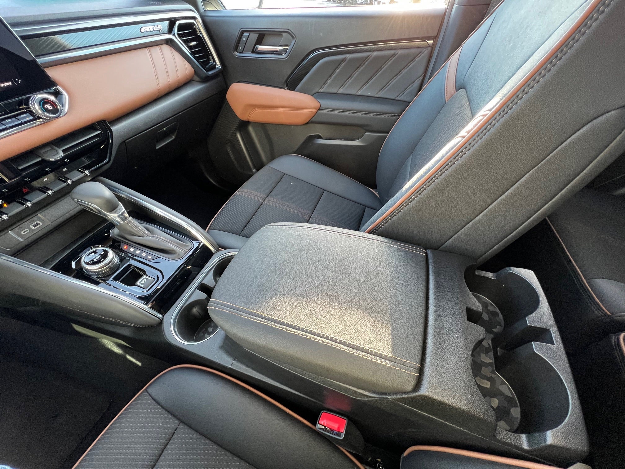 2024 GMC Canyon Base