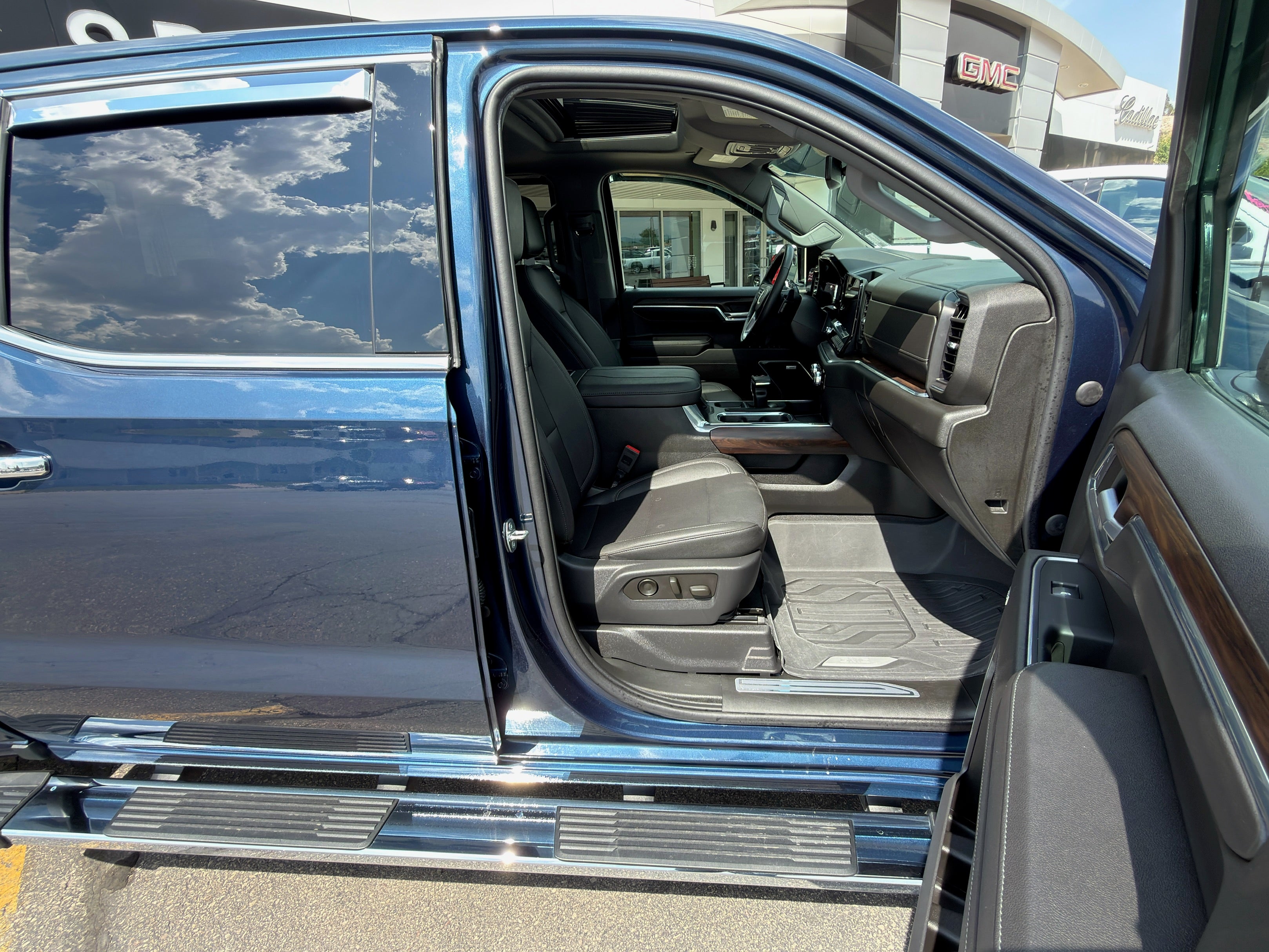 2023 GMC Sierra 1500 Base