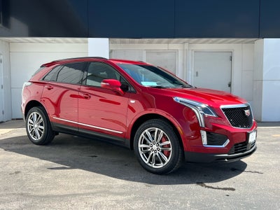 2025 Cadillac XT5 Sport