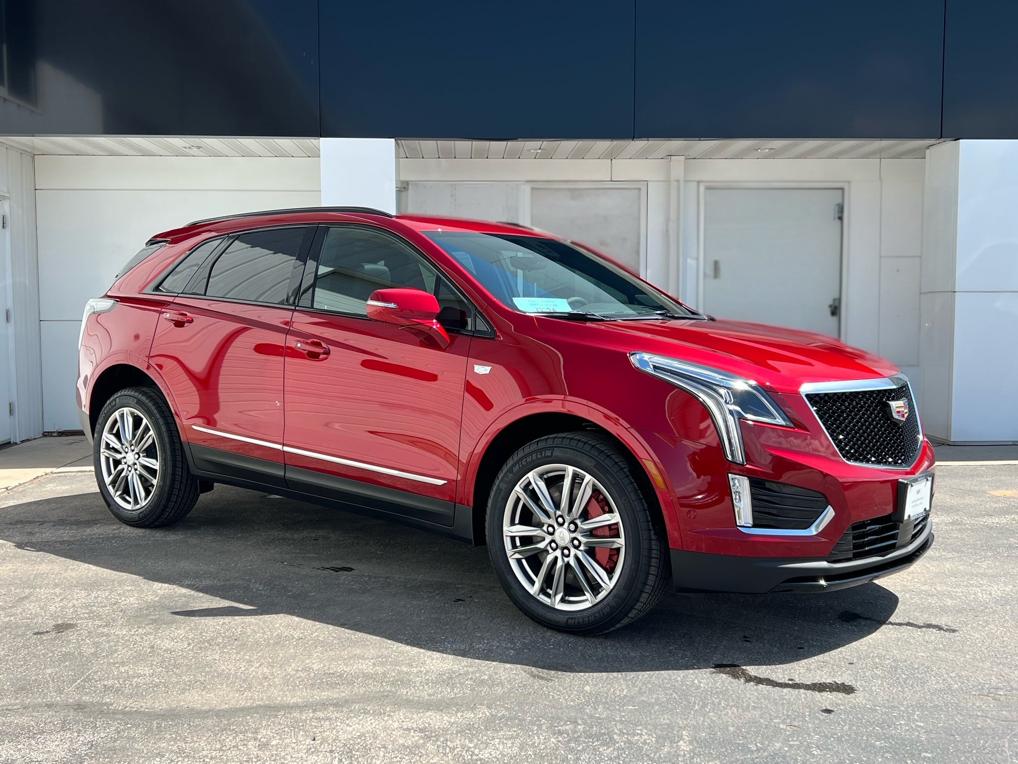 2025 Cadillac XT5 Sport