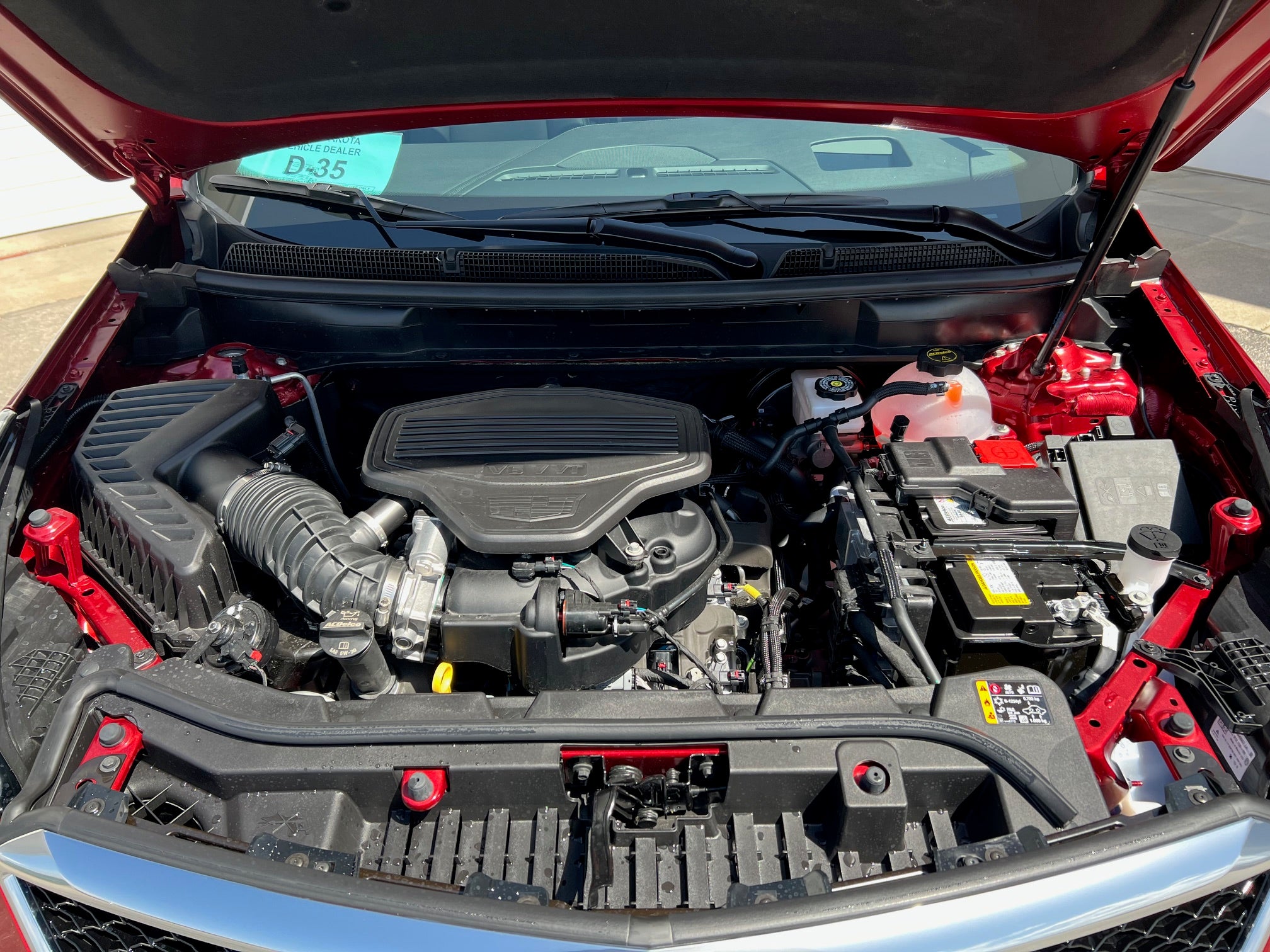 2025 Cadillac XT5 Sport