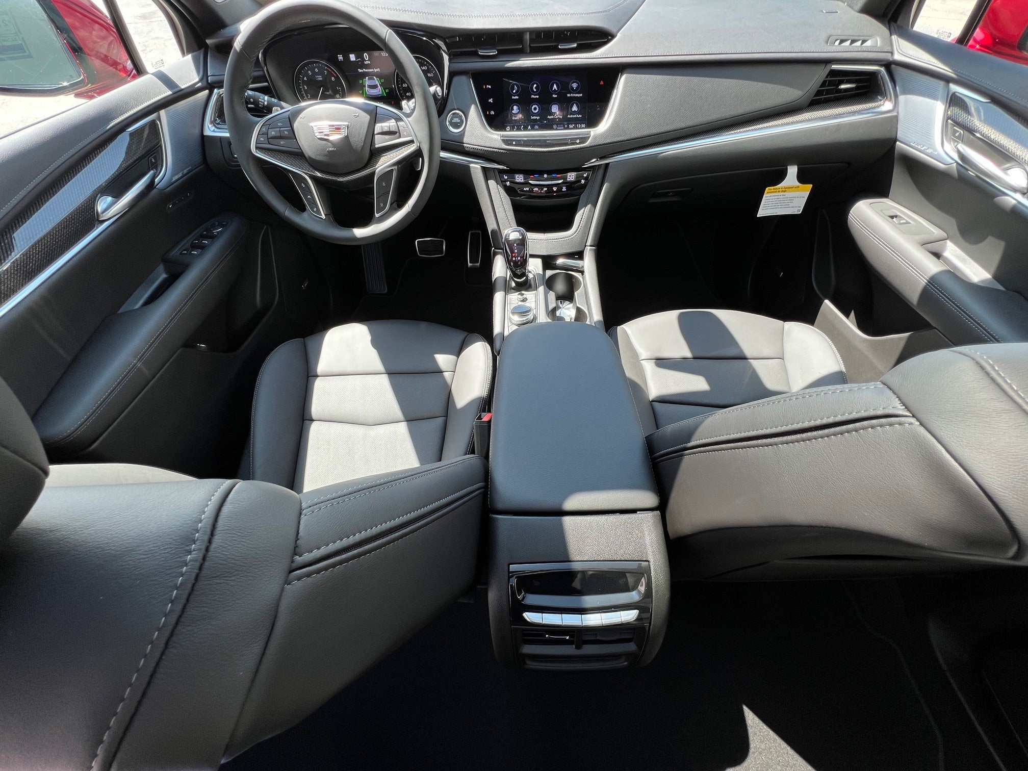 2025 Cadillac XT5 Sport