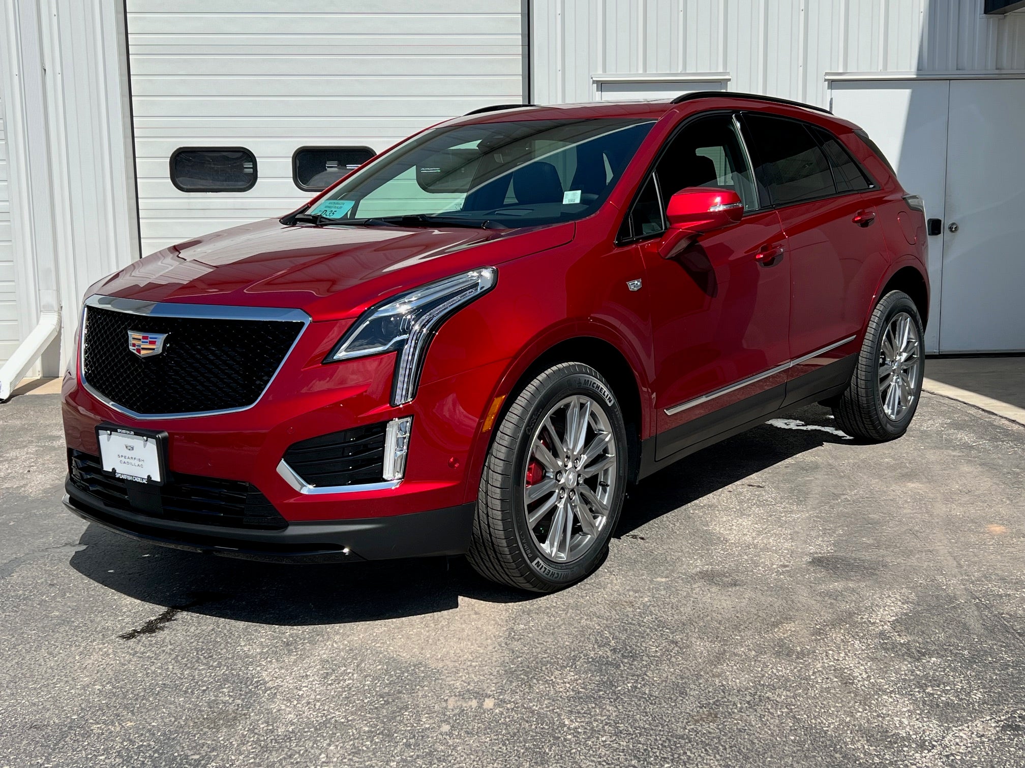 2025 Cadillac XT5 Sport