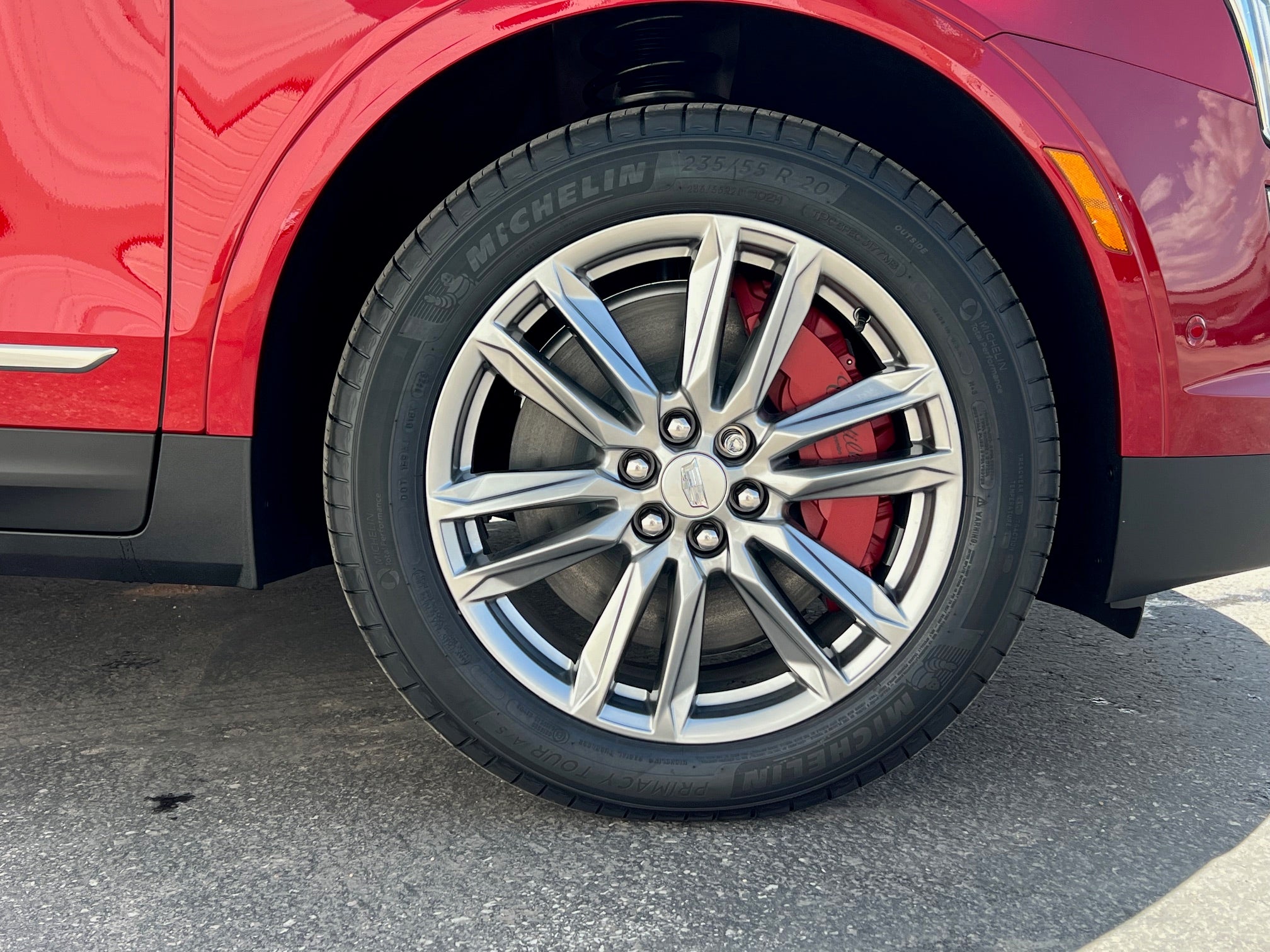 2025 Cadillac XT5 Sport