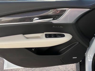 2026 Cadillac XT5 Base