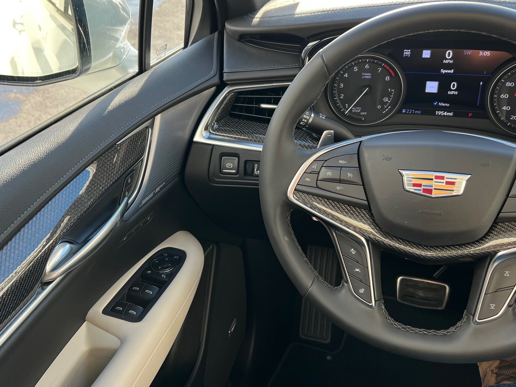 2026 Cadillac XT5 Base