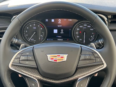 2026 Cadillac XT5 Base
