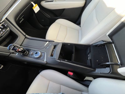 2026 Cadillac XT5 Base