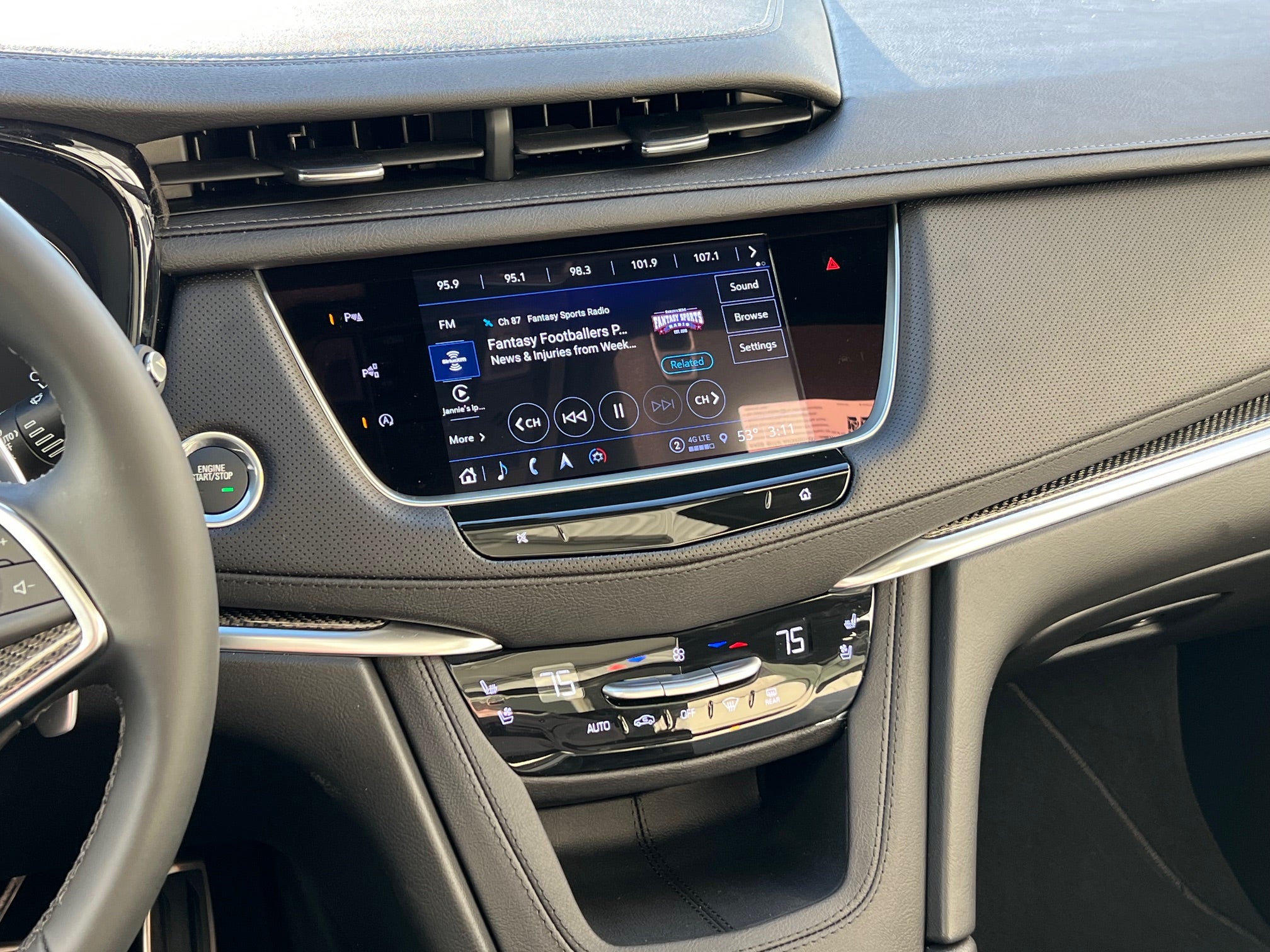 2026 Cadillac XT5 Base