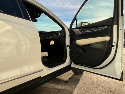 2026 Cadillac XT5 Base