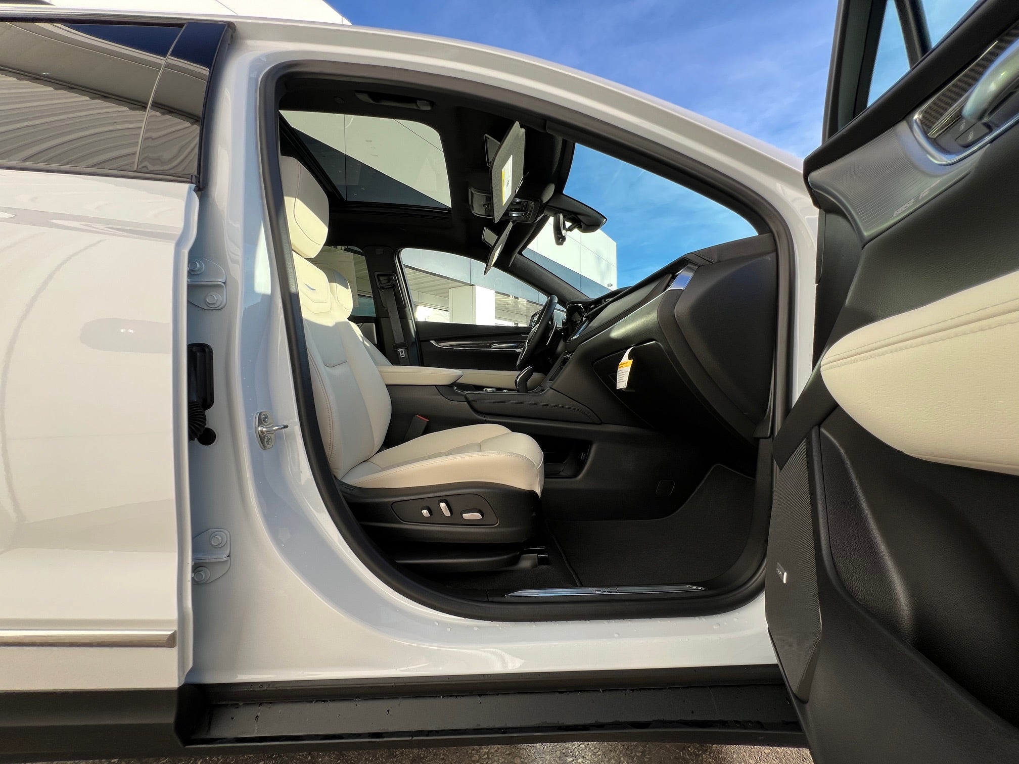 2026 Cadillac XT5 Base