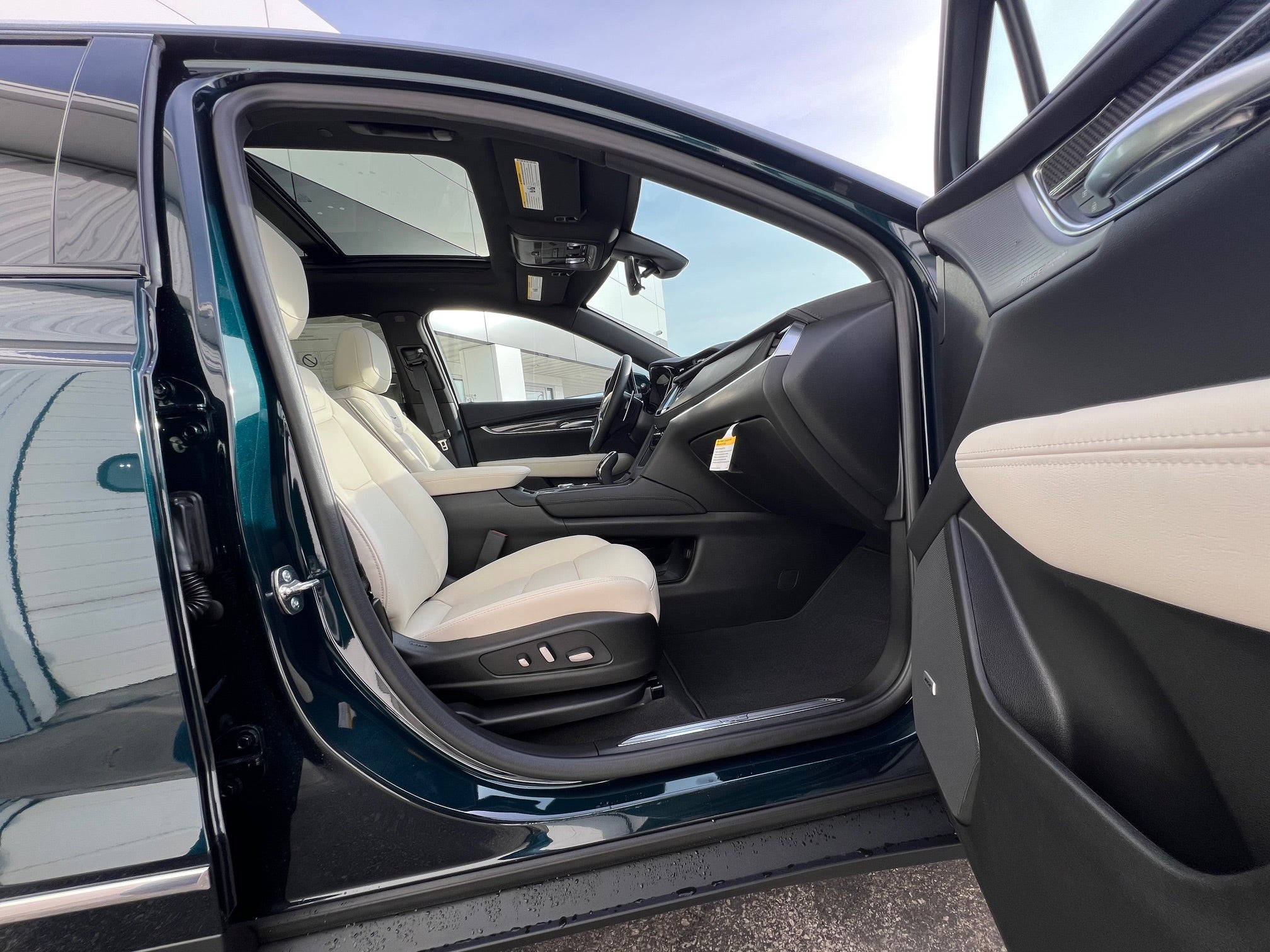 2026 Cadillac XT5 Sport