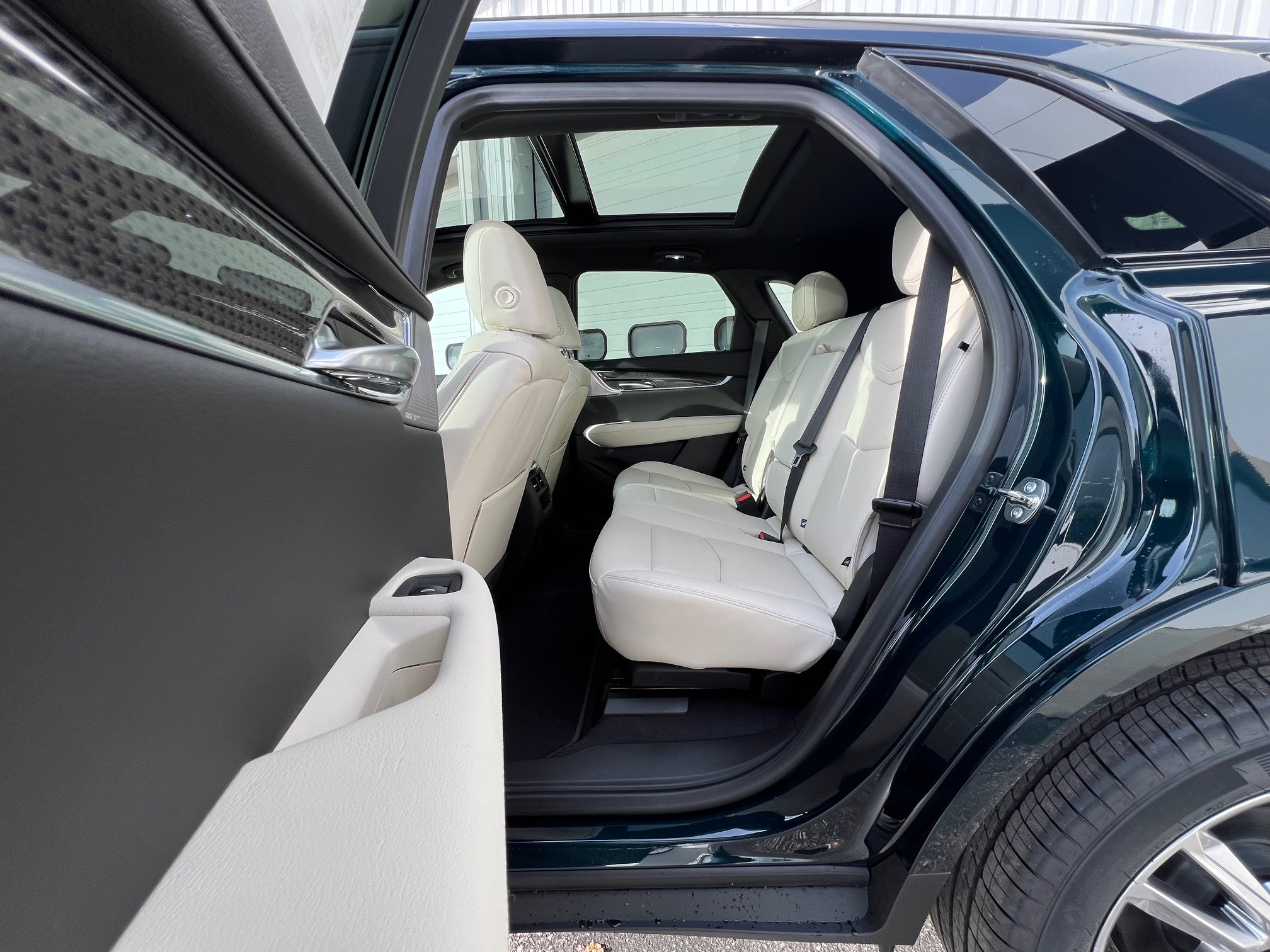 2026 Cadillac XT5 Sport