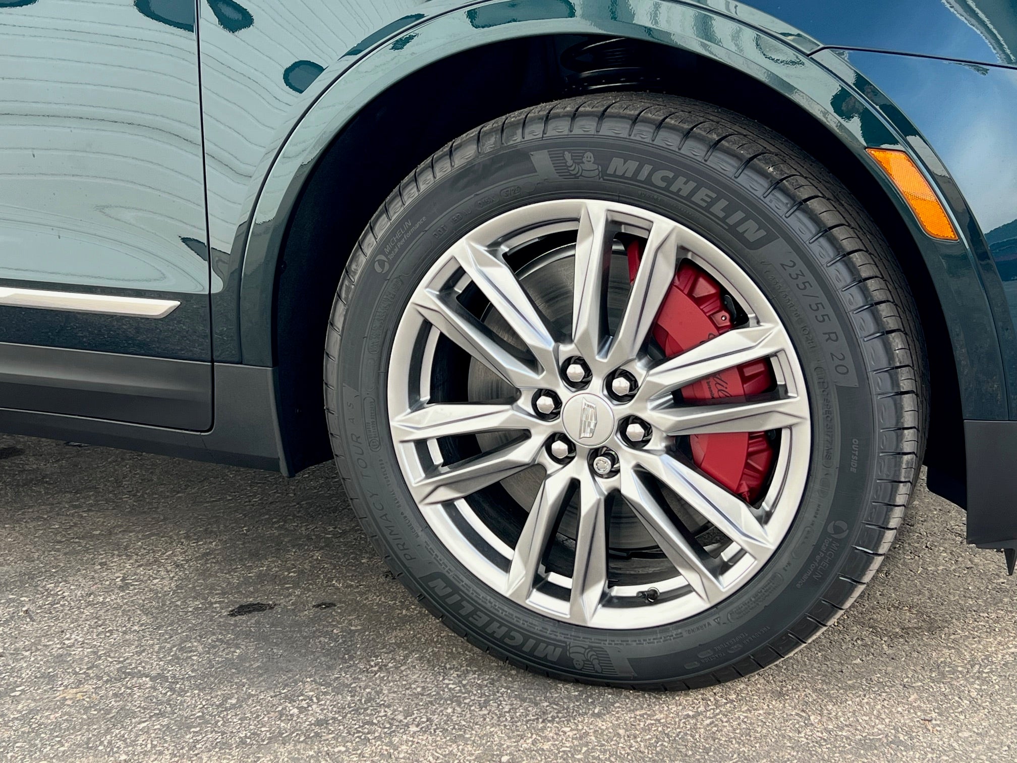 2026 Cadillac XT5 Sport